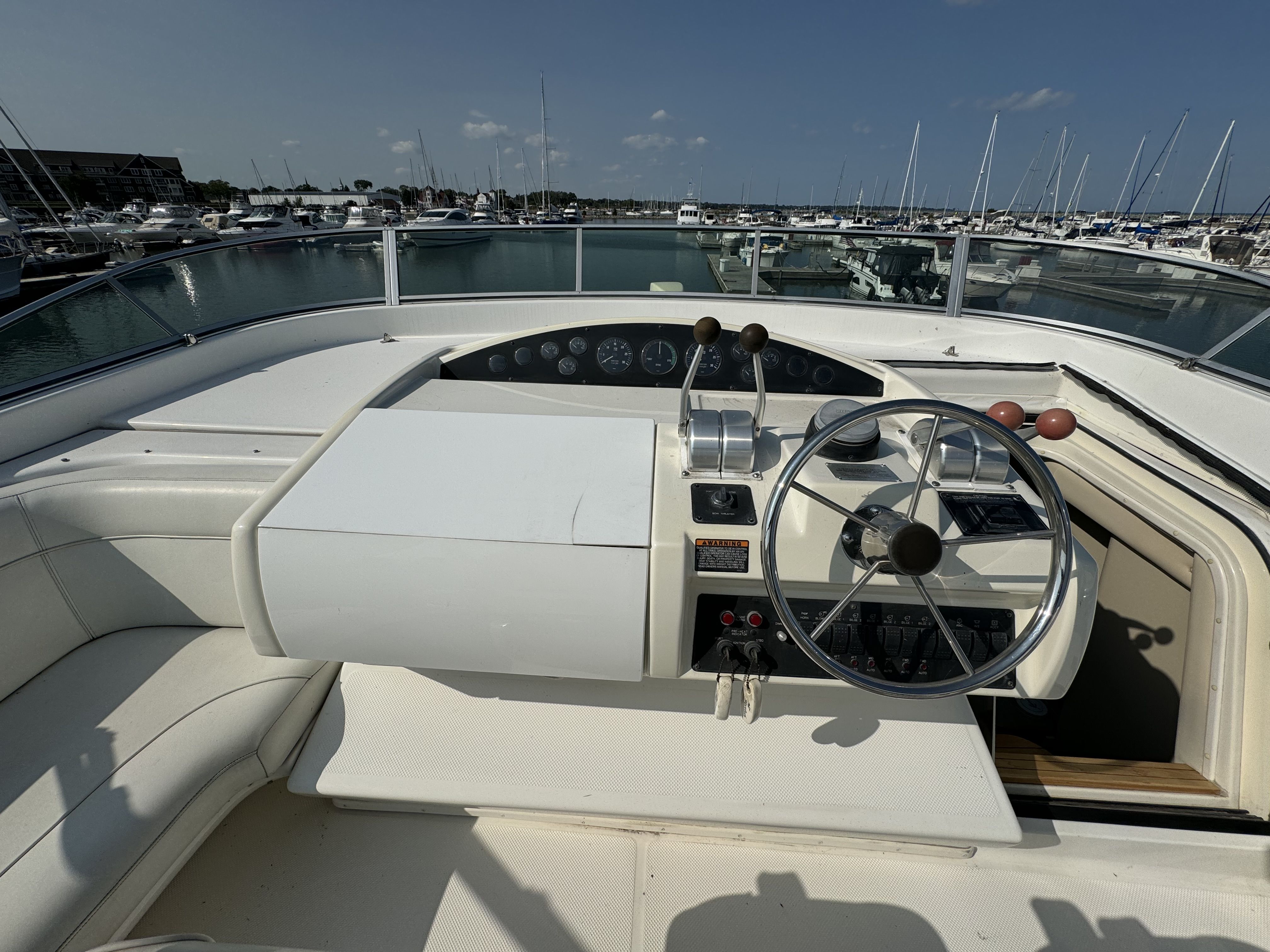 2000 Bayliner
                                                             5288 Image Thumbnail #15