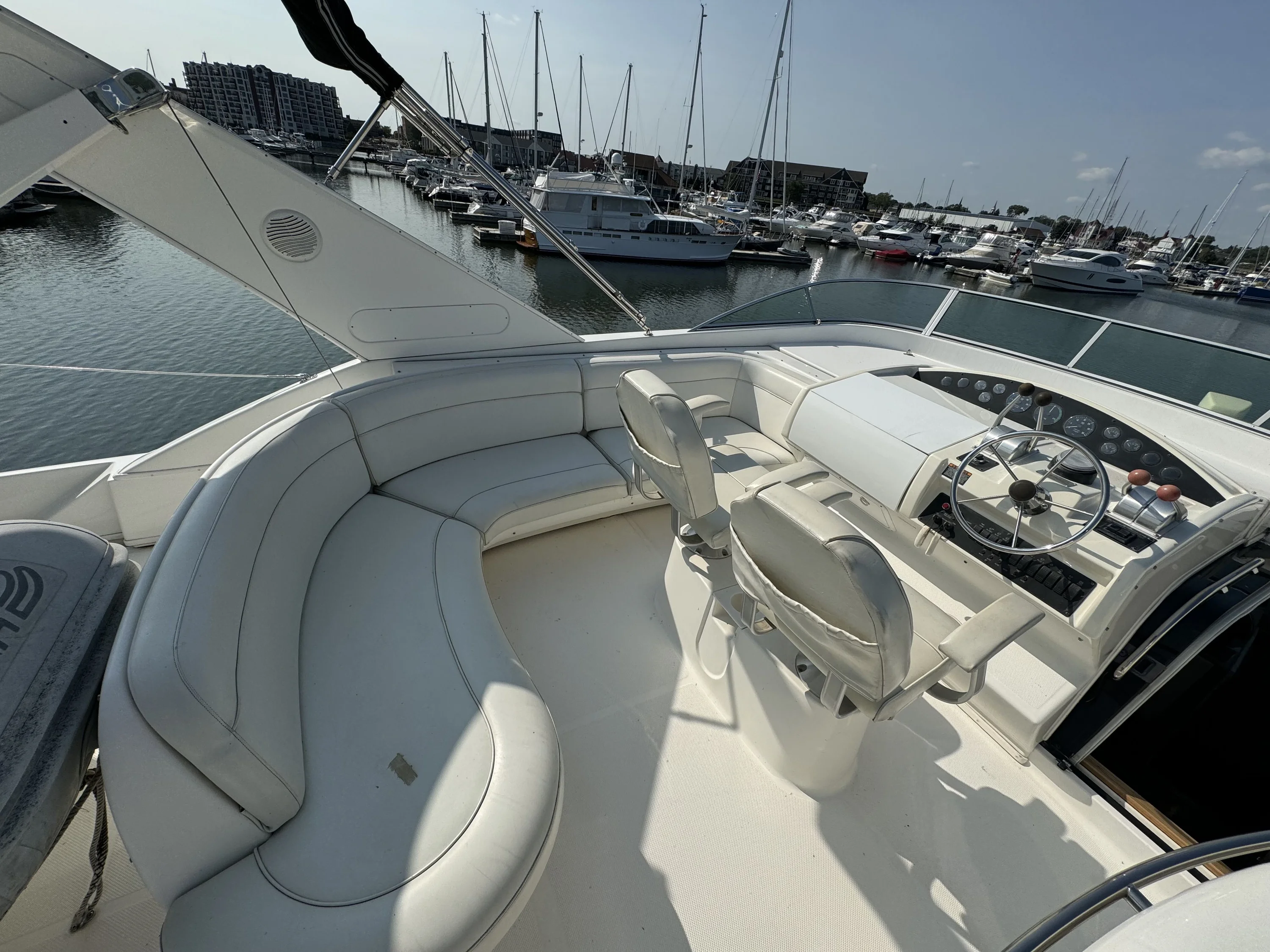 2000 Bayliner 5288 PILOTHOUSE MOTORHOUSE Image Thumbnail #16