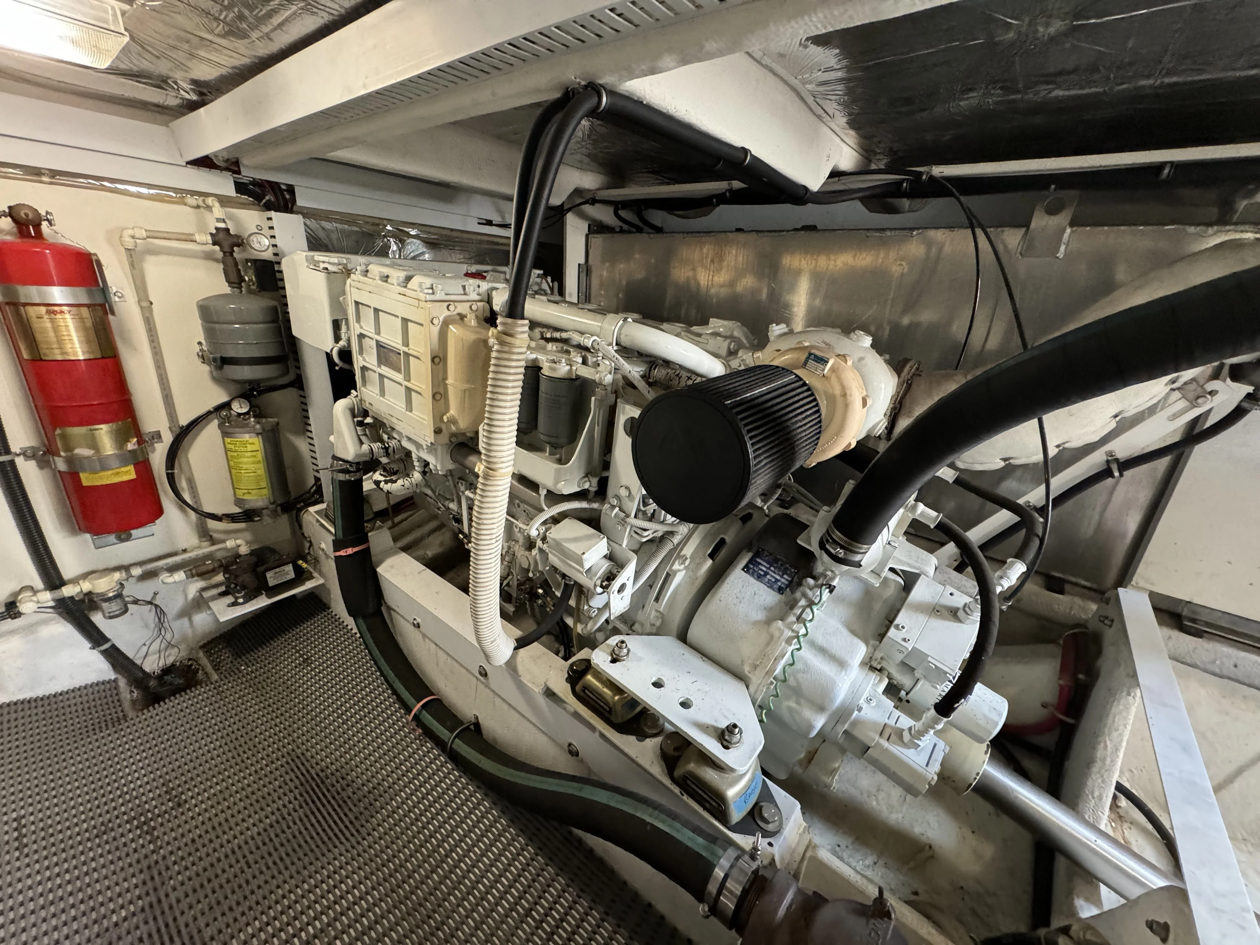 2000 Bayliner 5288 PILOTHOUSE MOTORHOUSE Image Thumbnail #51