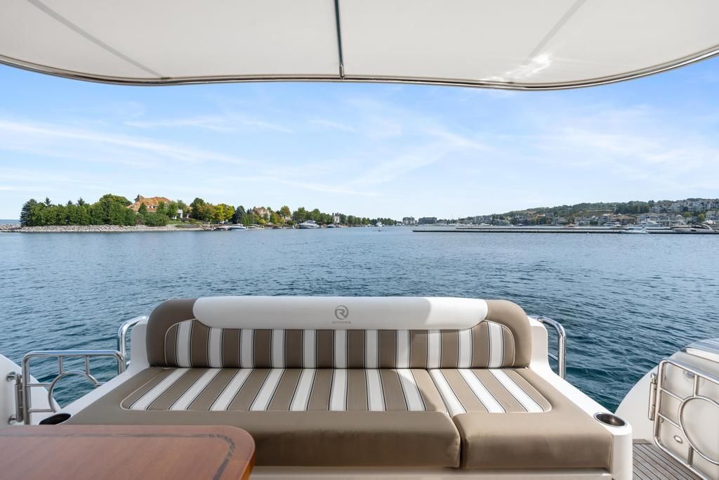 2018 Riviera 4800SY Image Thumbnail #16