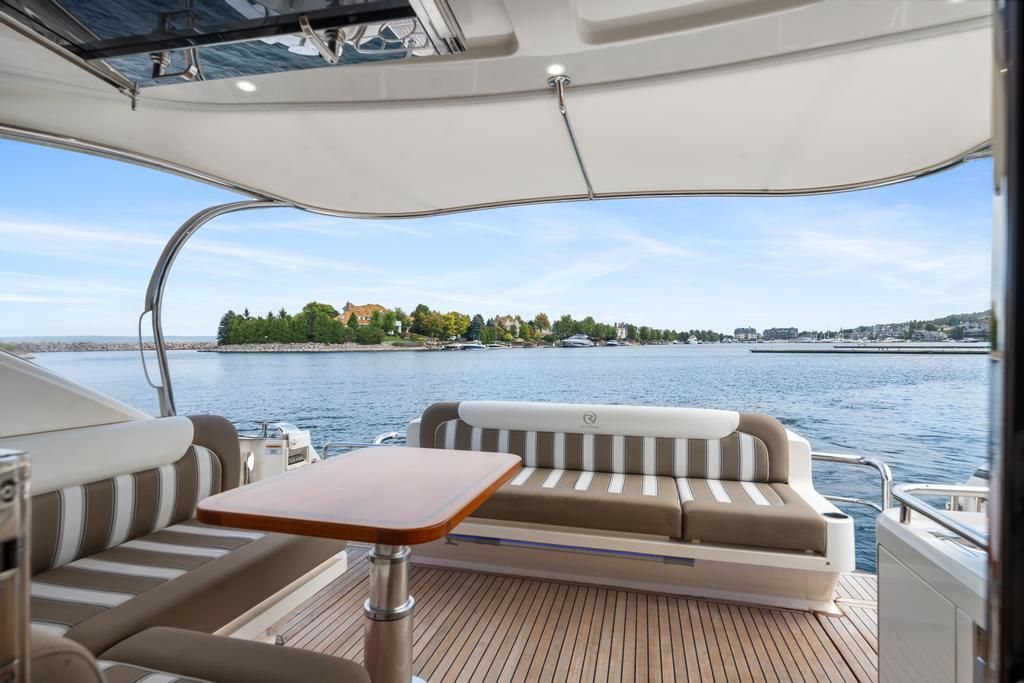 2018 Riviera 4800SY Image Thumbnail #17