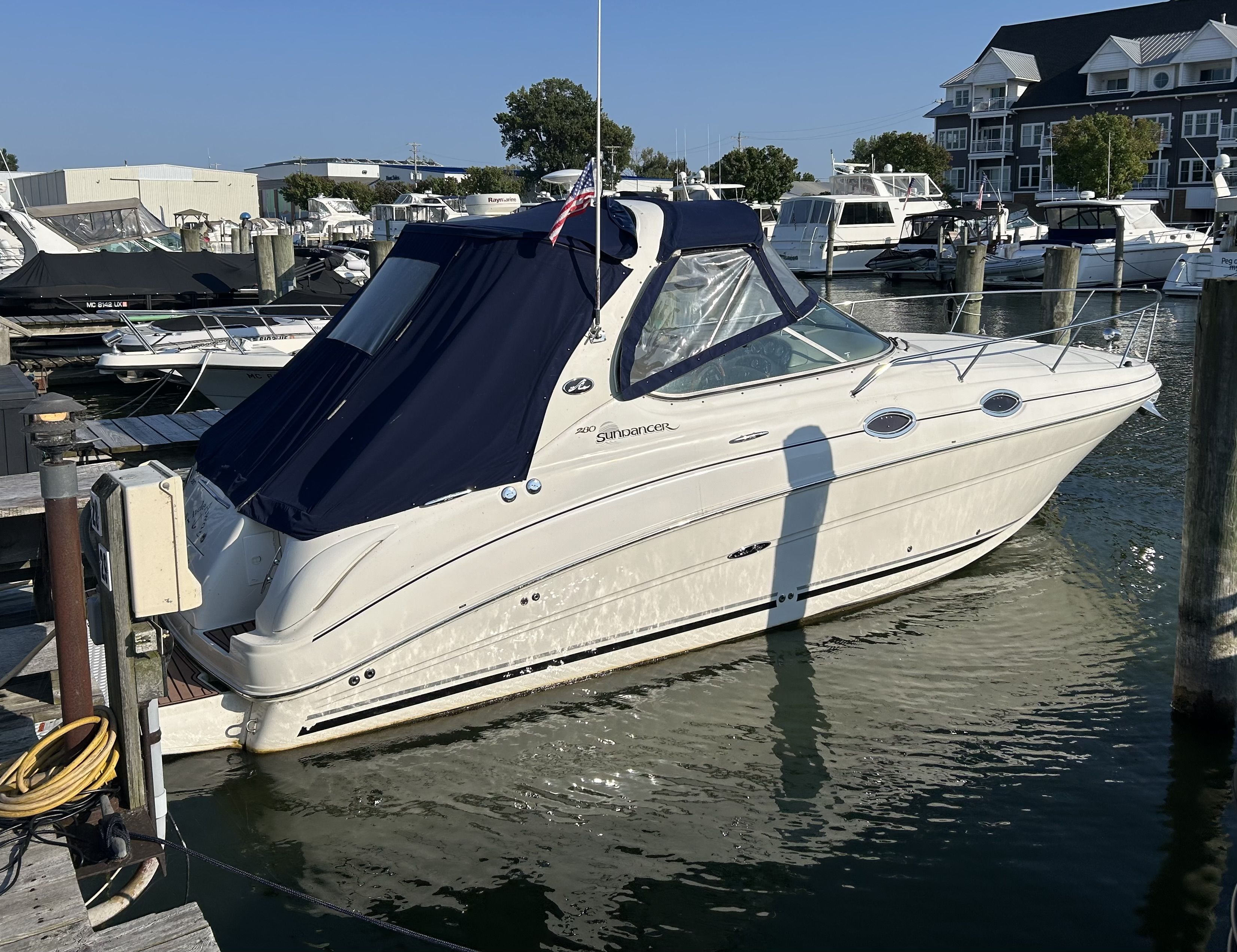 2005 Sea Ray
                                                             280 SUNDANCER Image Thumbnail #3