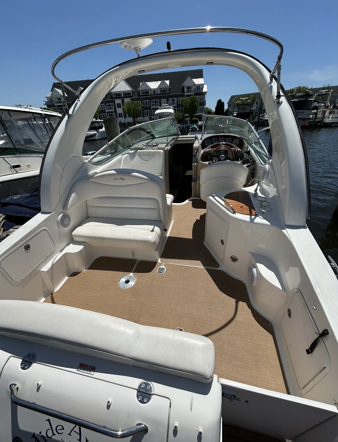 2005 Sea Ray
                                                             280 SUNDANCER Image Thumbnail #5