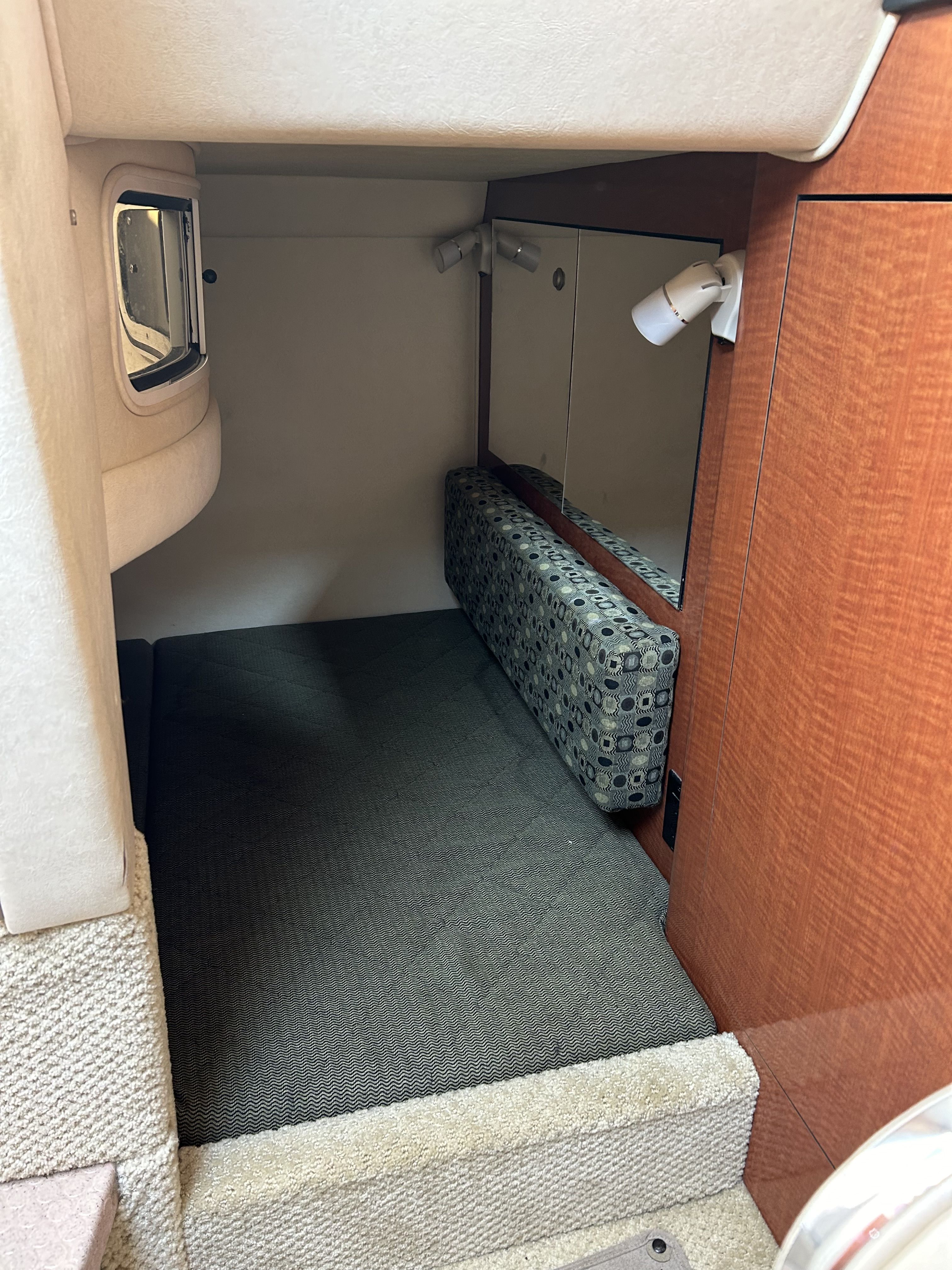 2005 Sea Ray
                                                             280 SUNDANCER Image Thumbnail #17