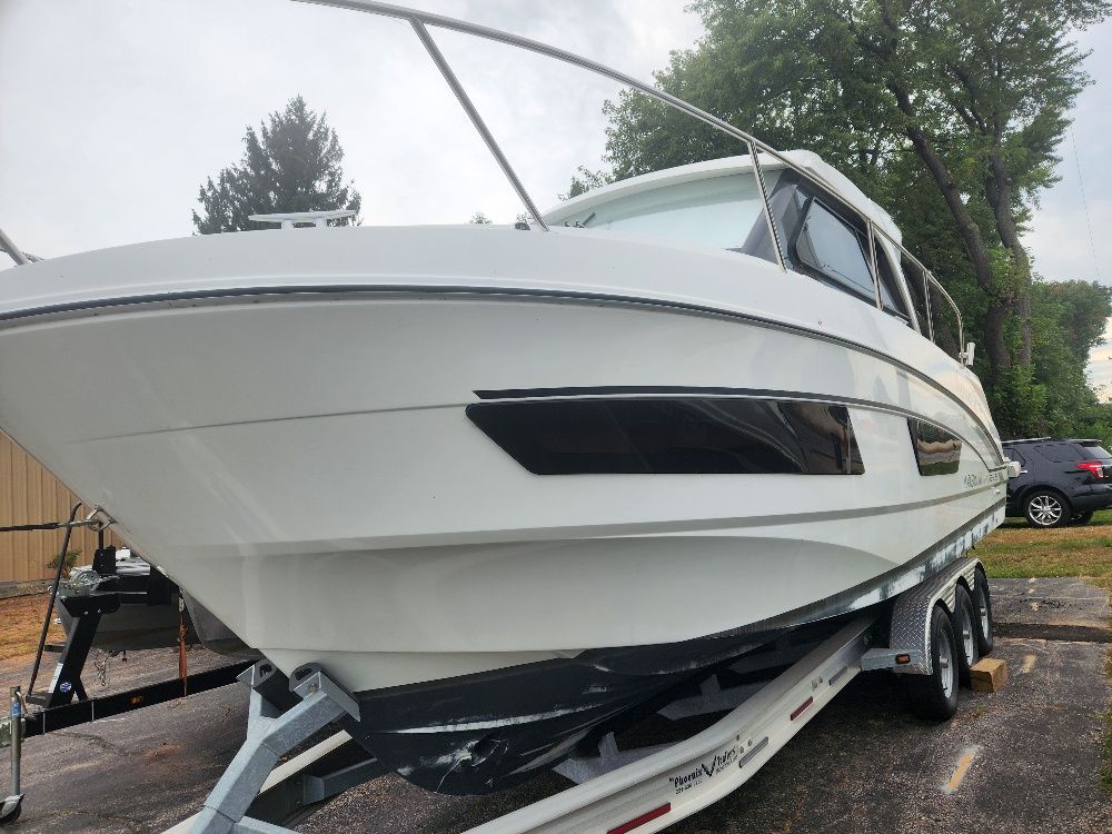 2020 Beneteau
                                                             ANTARES 27 Image Thumbnail #3