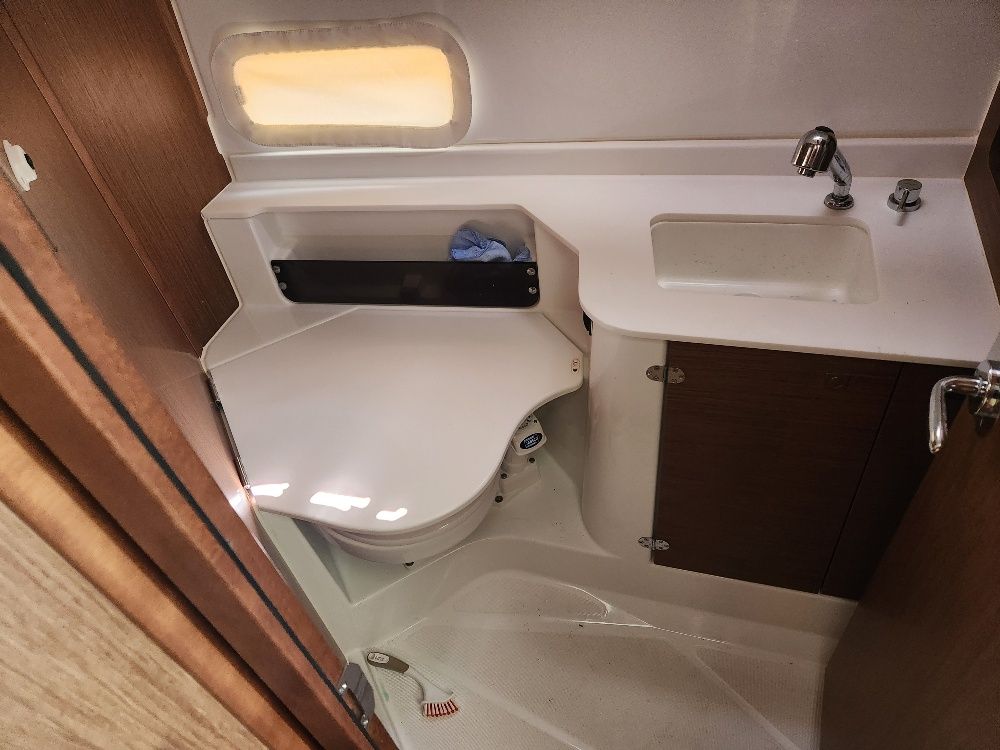 2020 Beneteau
                                                             ANTARES 27 Image Thumbnail #27