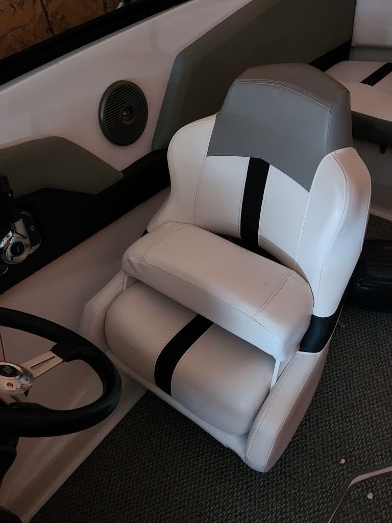 2016 Four Winns H200 Image Thumbnail #7