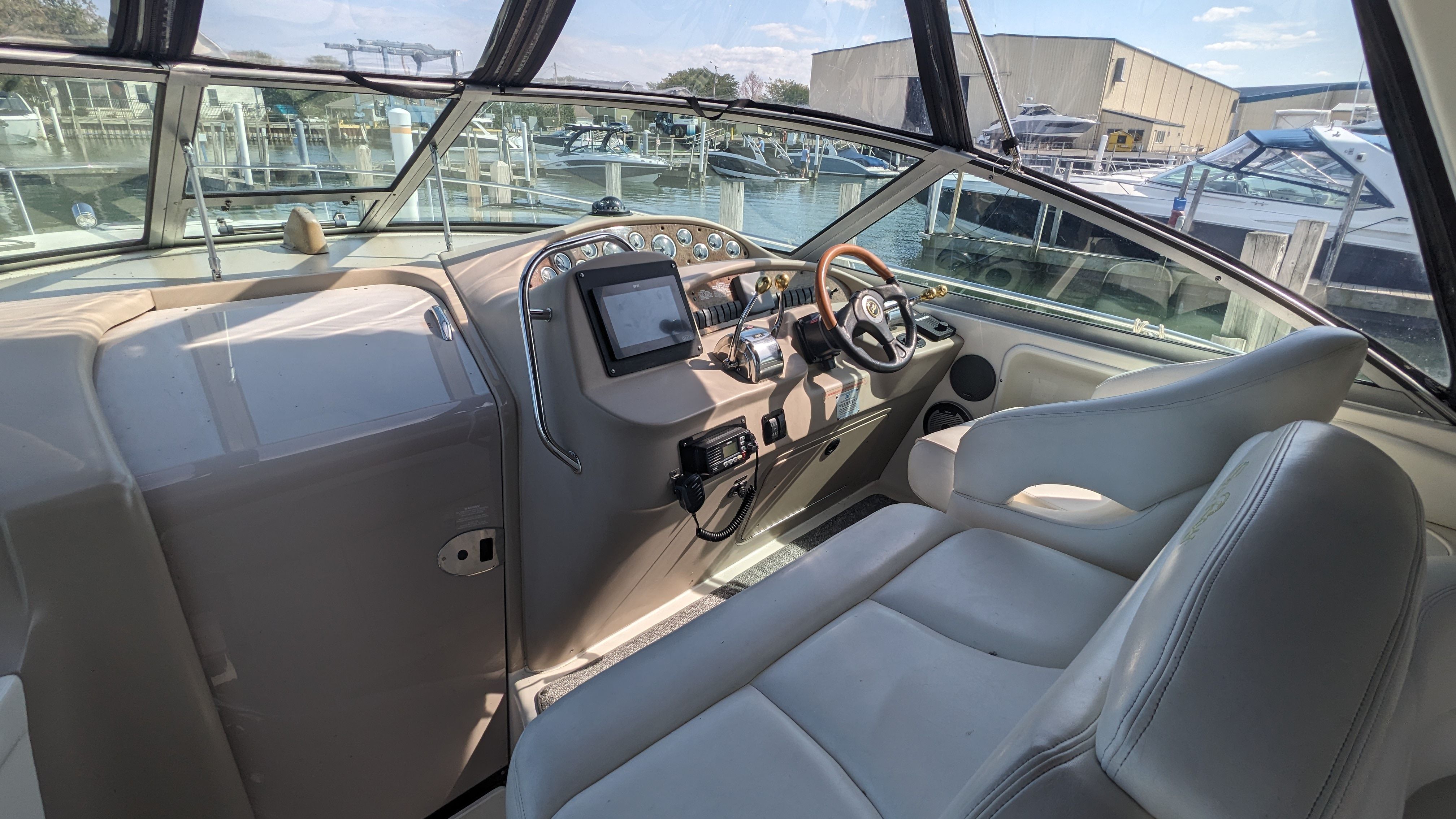 2001 Sea Ray
                                                             340 Sundancer Image Thumbnail #4