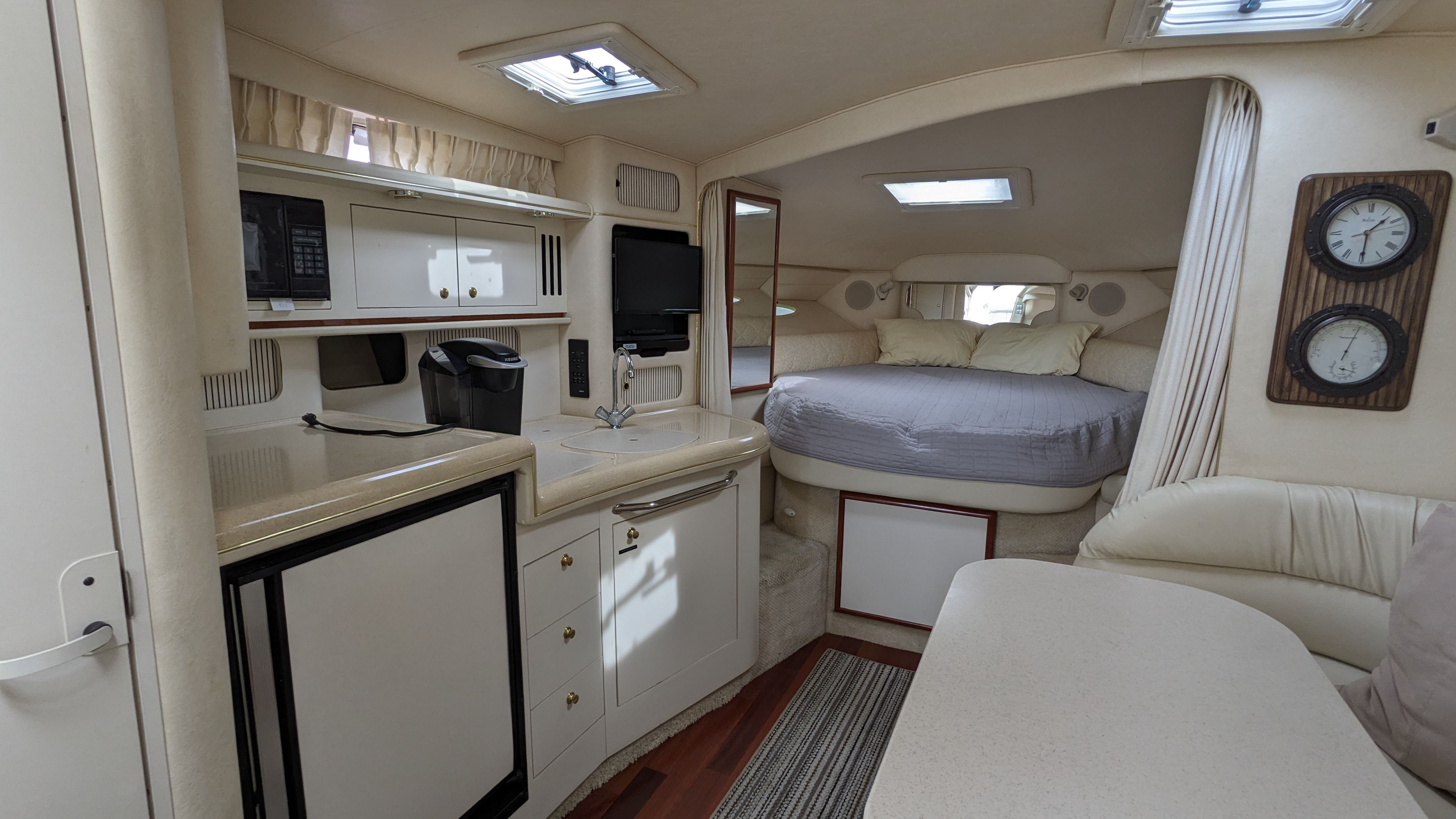 2001 Sea Ray
                                                             340 Sundancer Image Thumbnail #19
