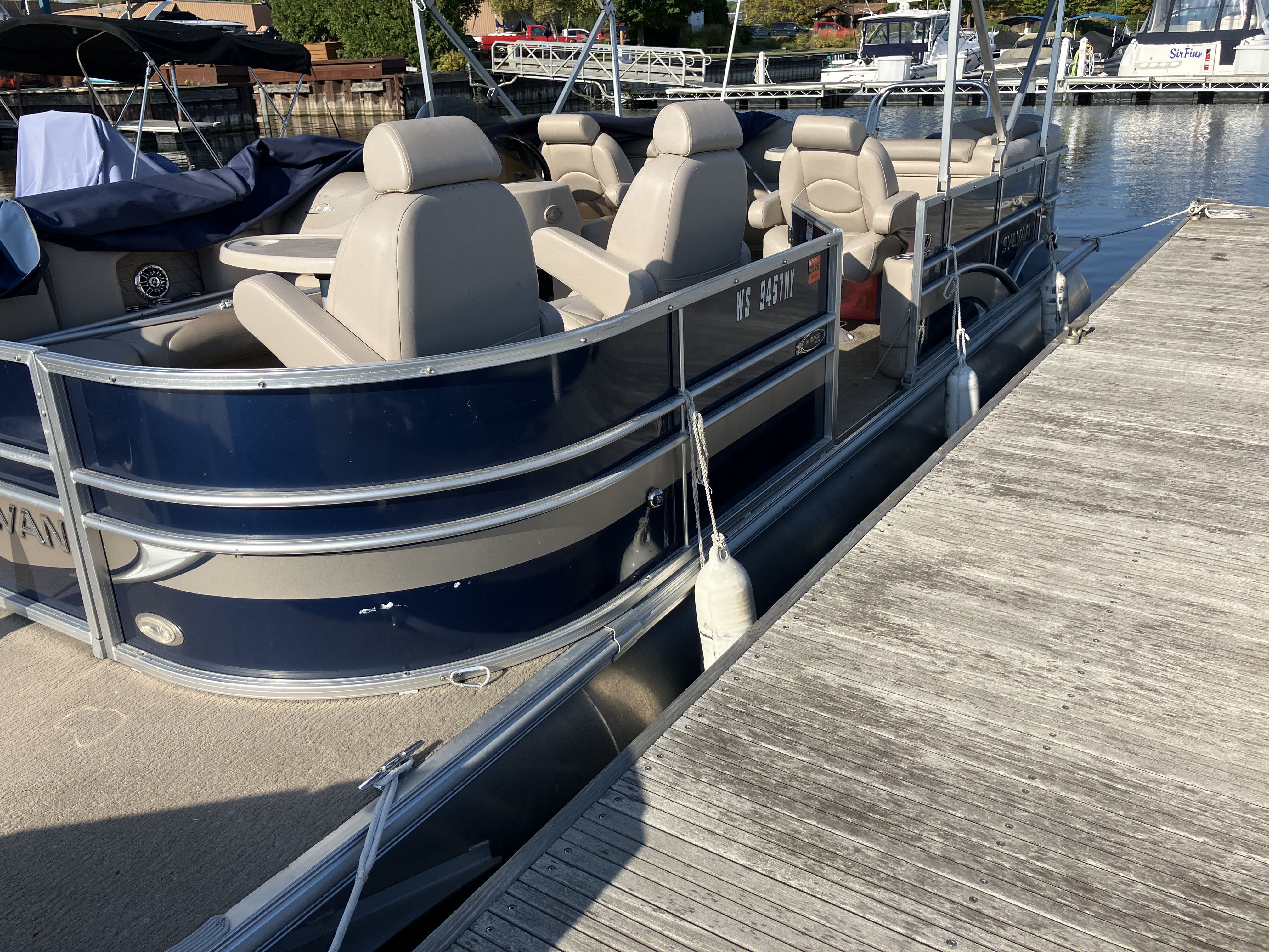 2013 Sylvan 8524 MIRAGE Image Thumbnail #2