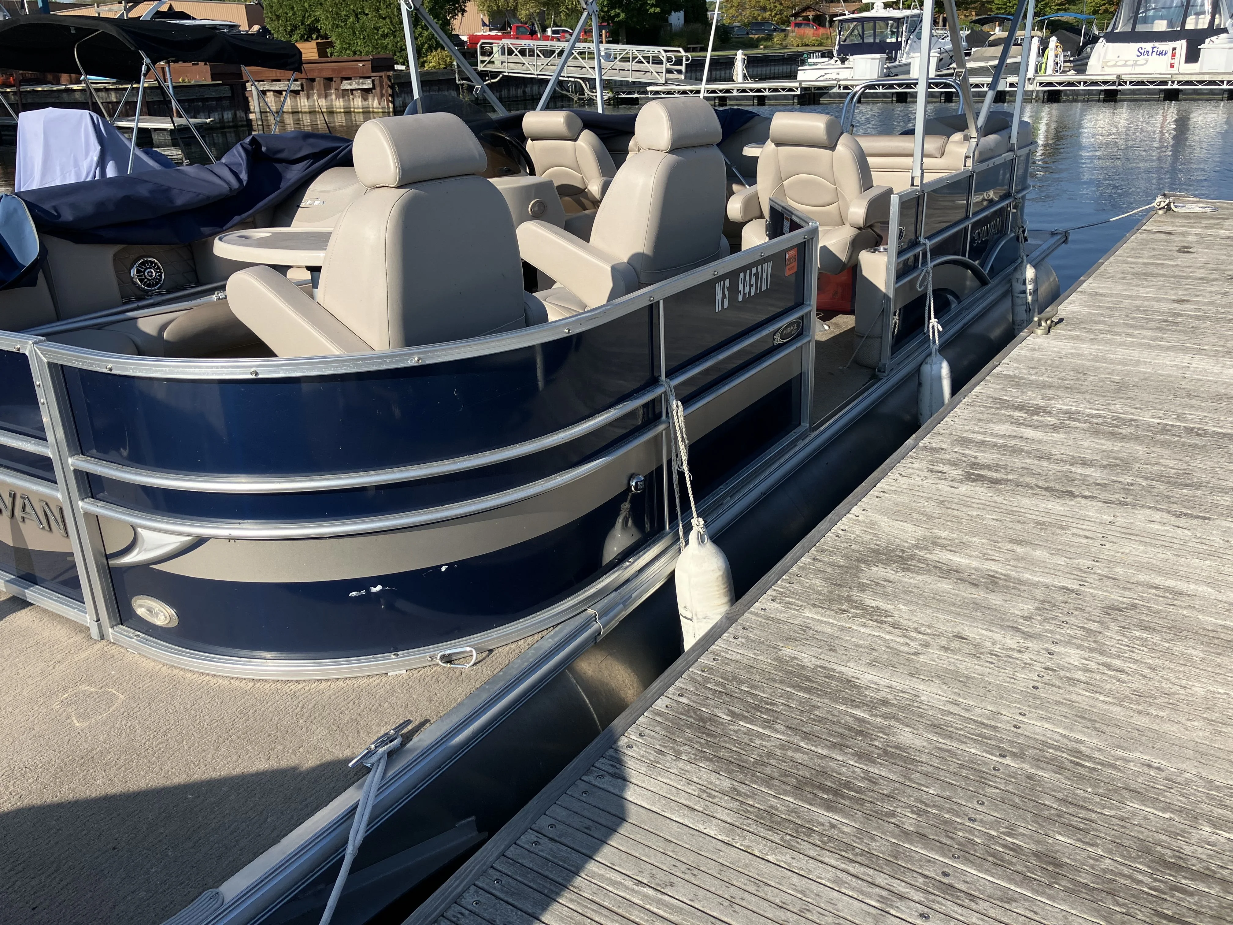 2013 Sylvan 8524 MIRAGE Image Thumbnail #2