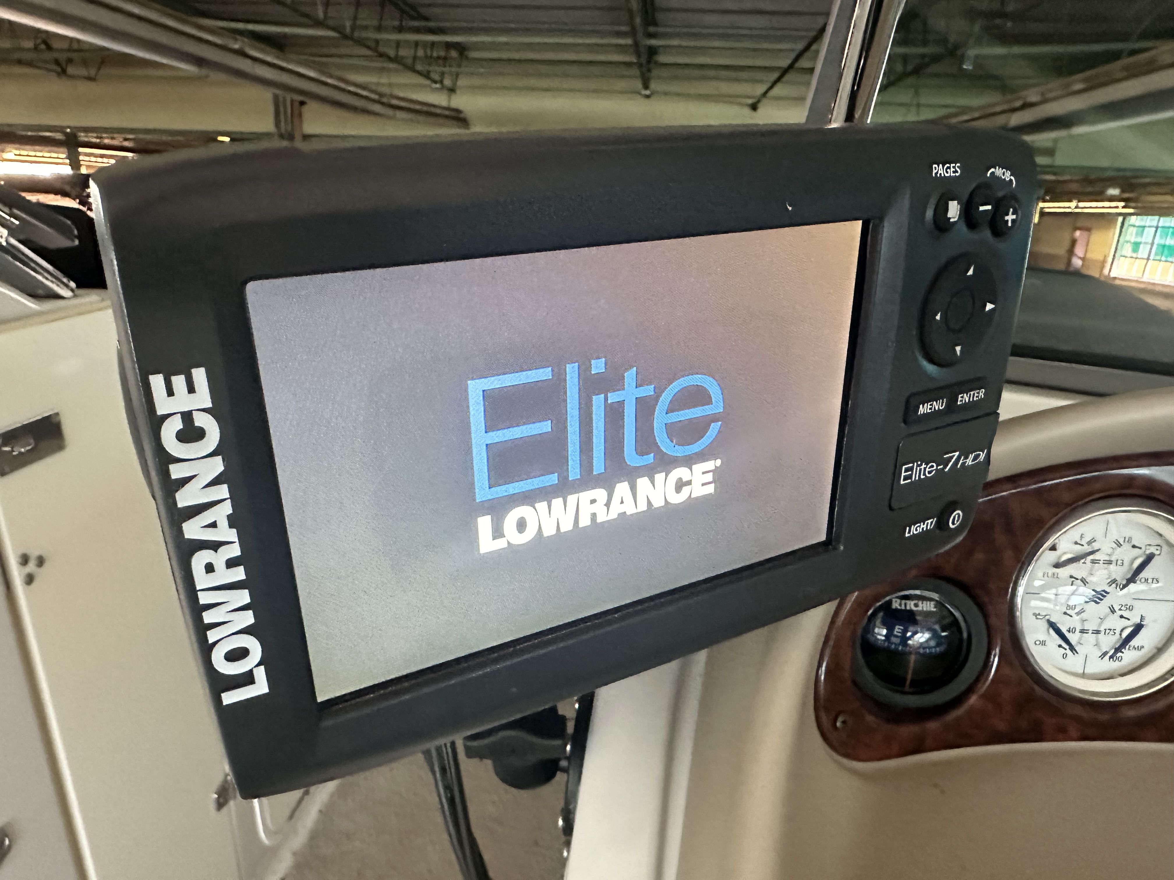 2005 Four Winns 234FUNSHIP Image Thumbnail #7