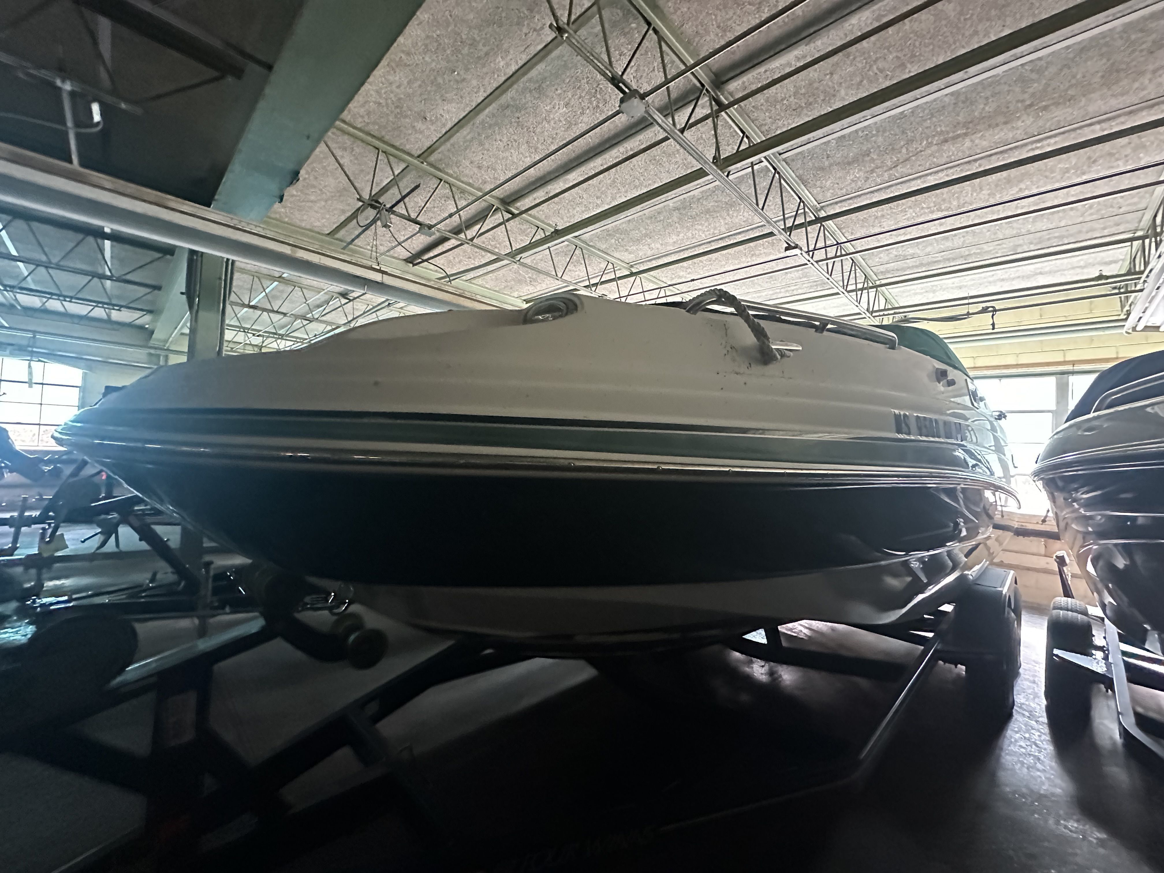 2005 Four Winns 234FUNSHIP Image Thumbnail #1