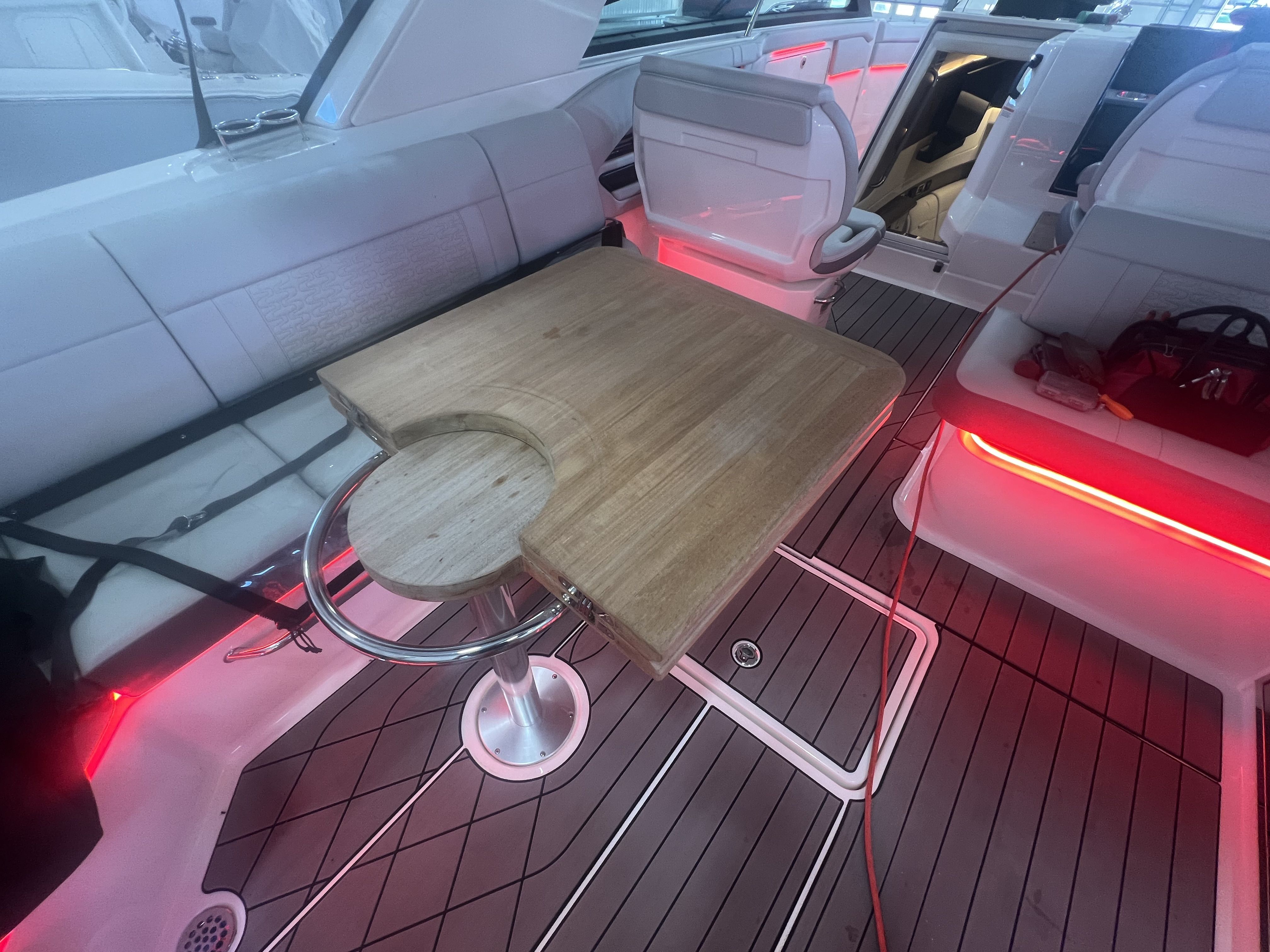 2022 Sea Ray
                                                             400 SLX Image Thumbnail #15