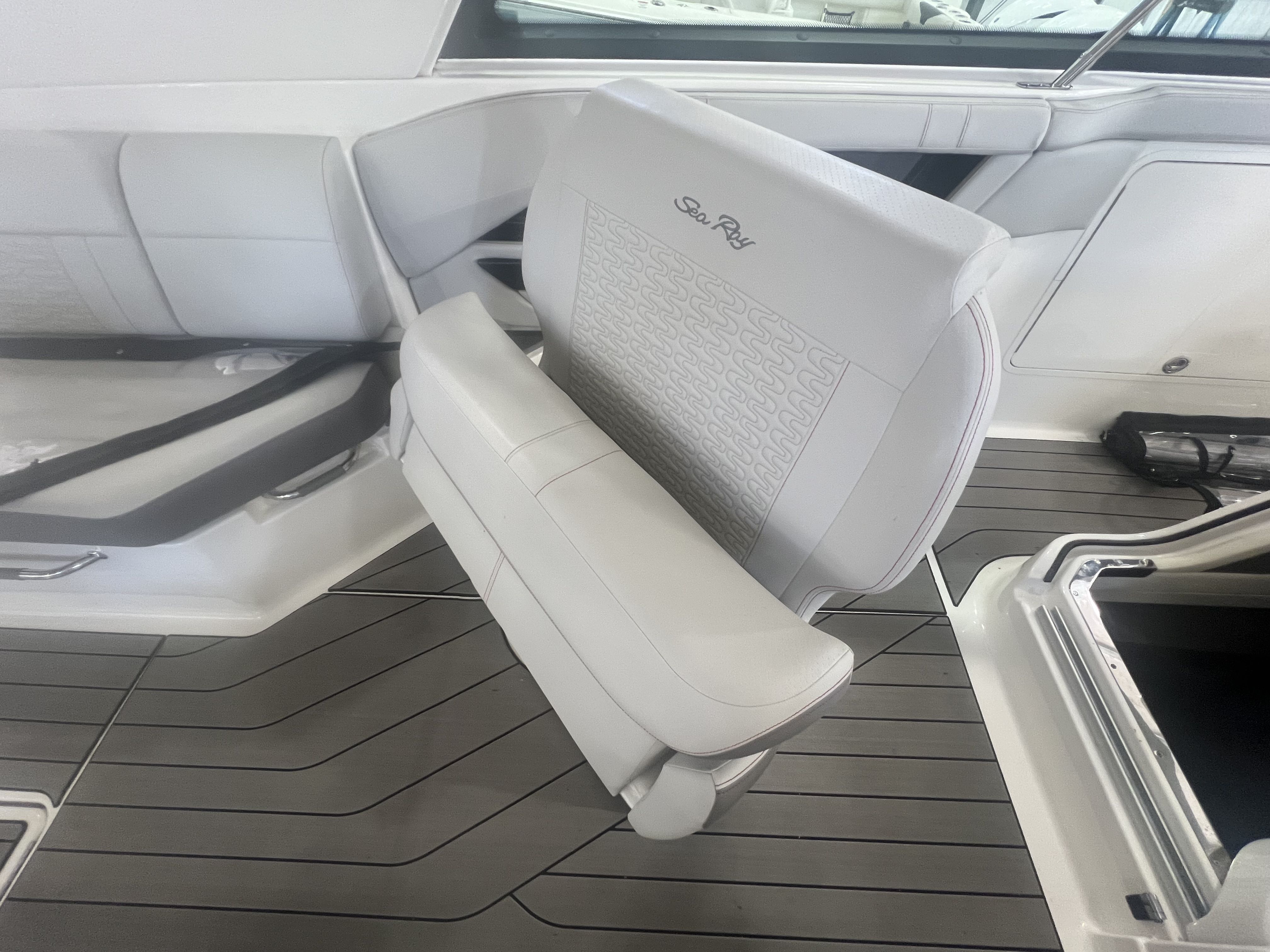 2022 Sea Ray
                                                             400 SLX Image Thumbnail #20
