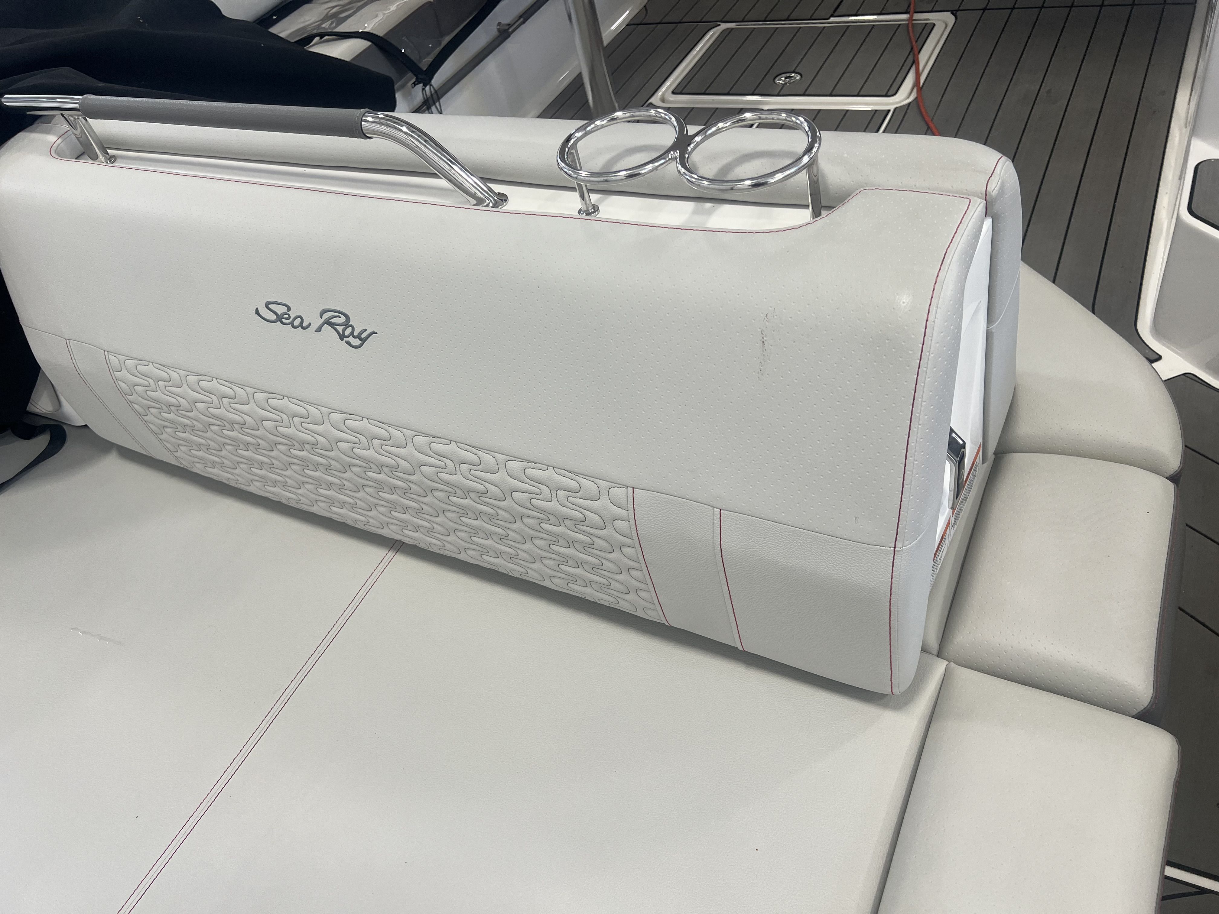 2022 Sea Ray
                                                             400 SLX Image Thumbnail #23