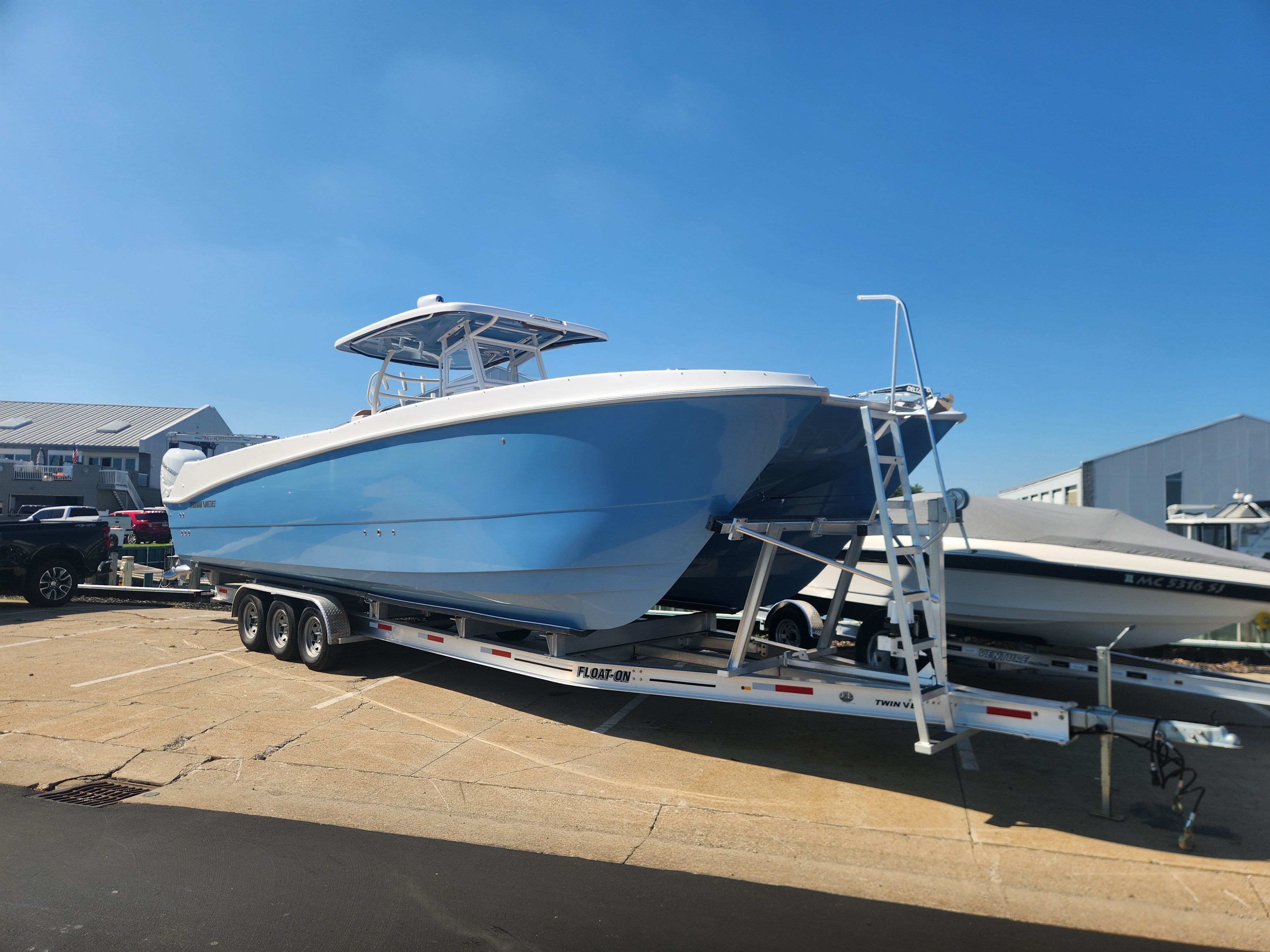 2023 Twin Vee
                                                             340 GFX Image Thumbnail #1