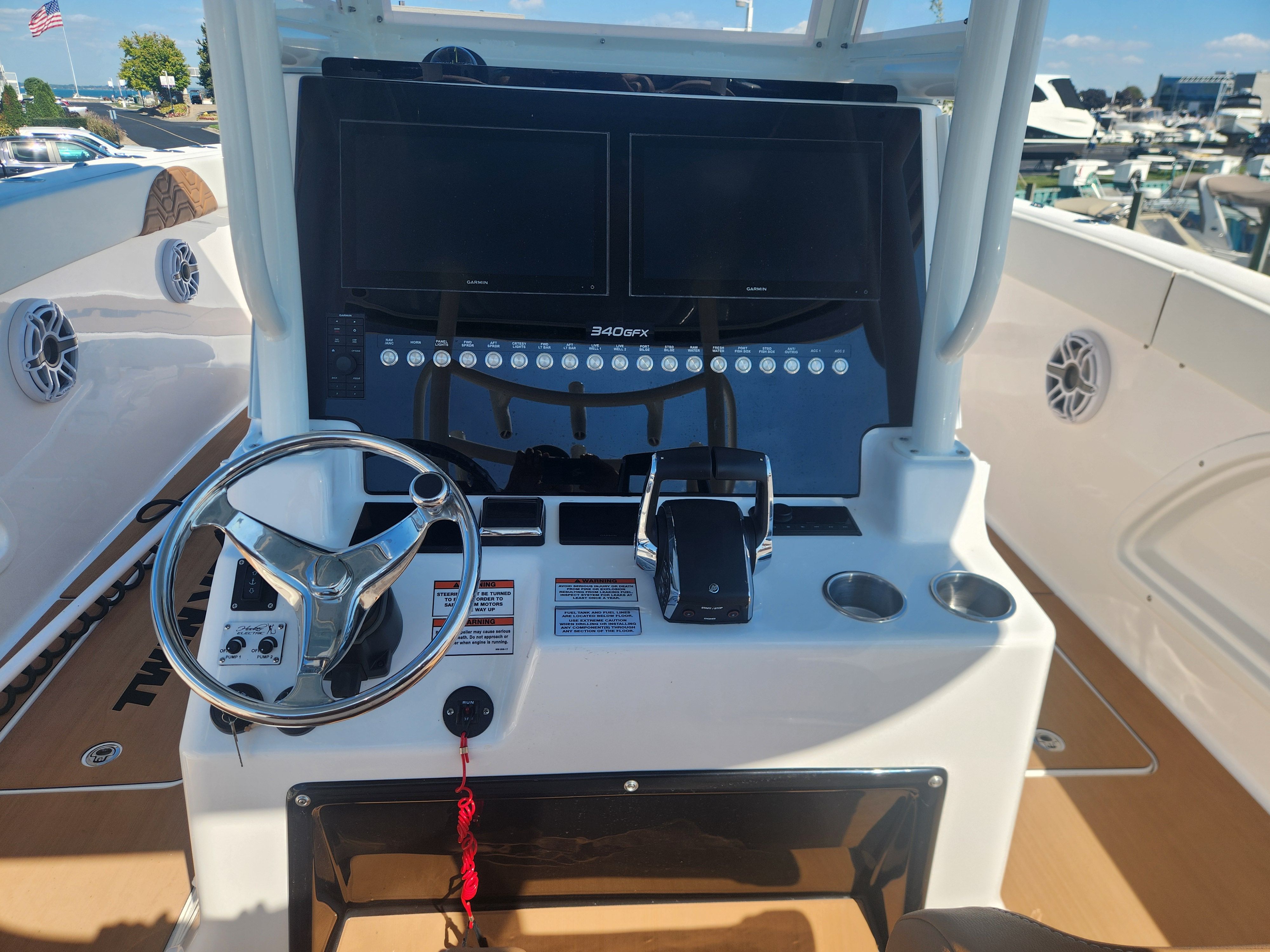 2023 Twin Vee
                                                             340 GFX Image Thumbnail #16