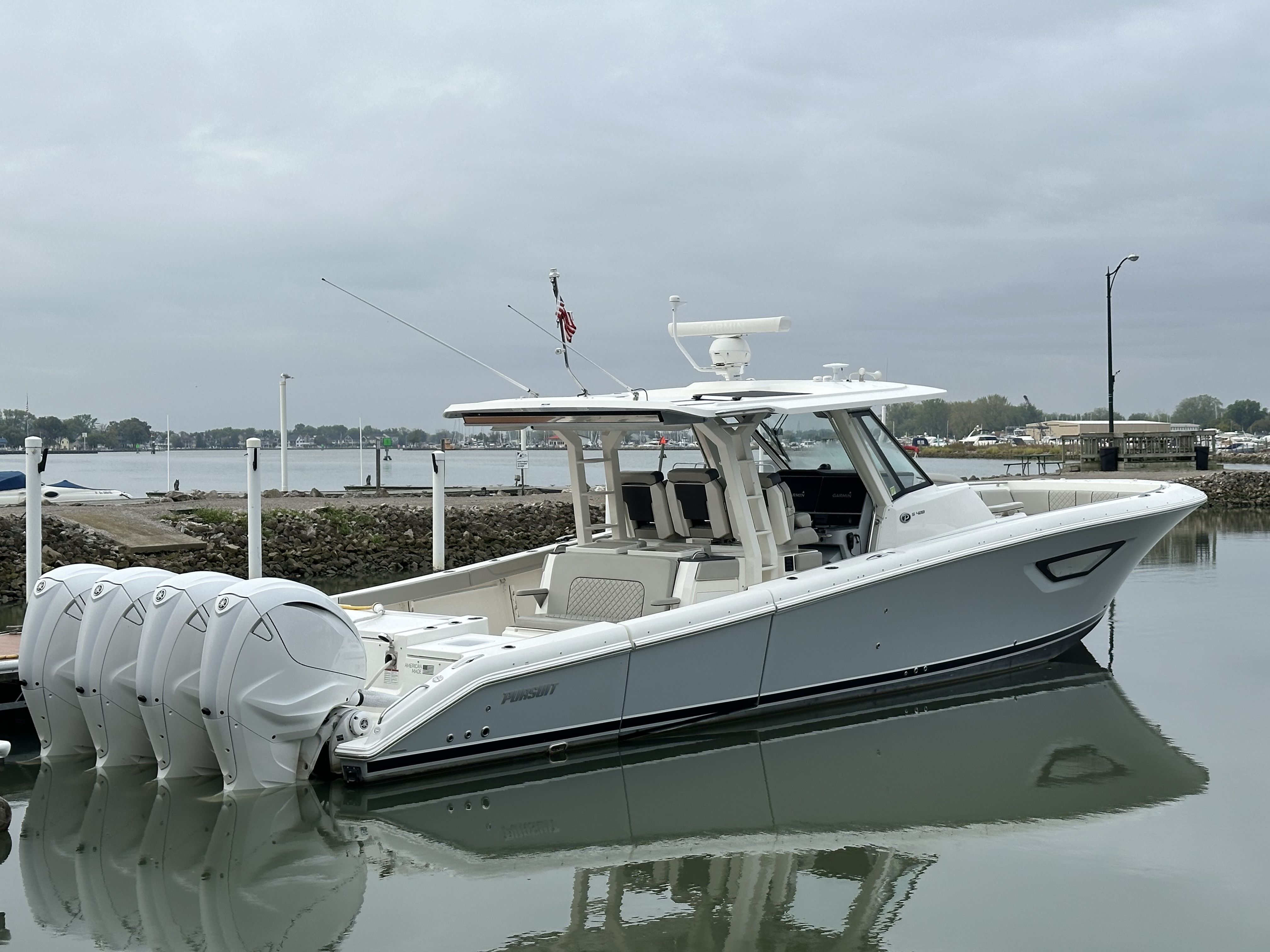 2022 Pursuit S 428 Image Thumbnail #0