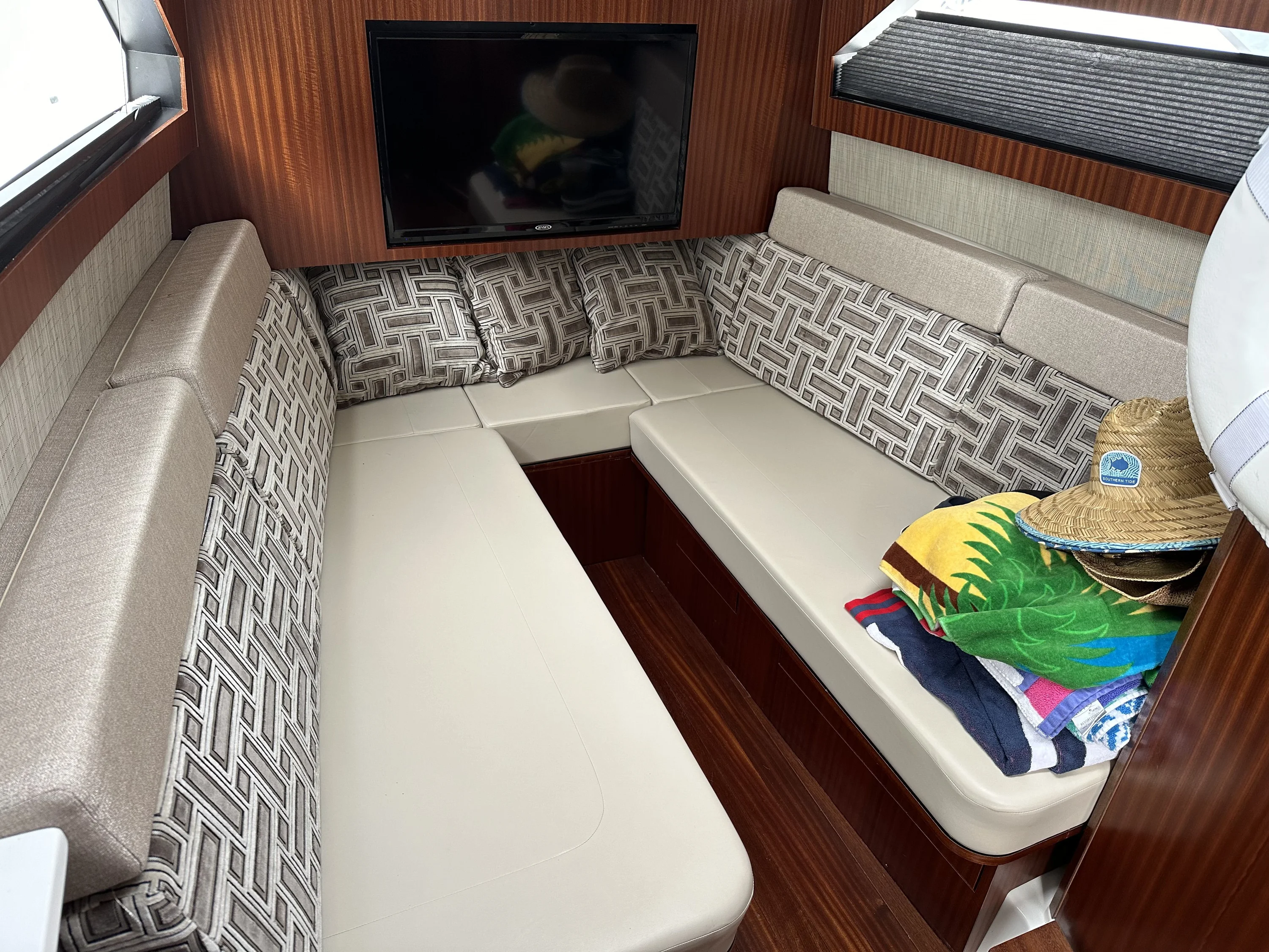 2022 Pursuit S 428 Image Thumbnail #24