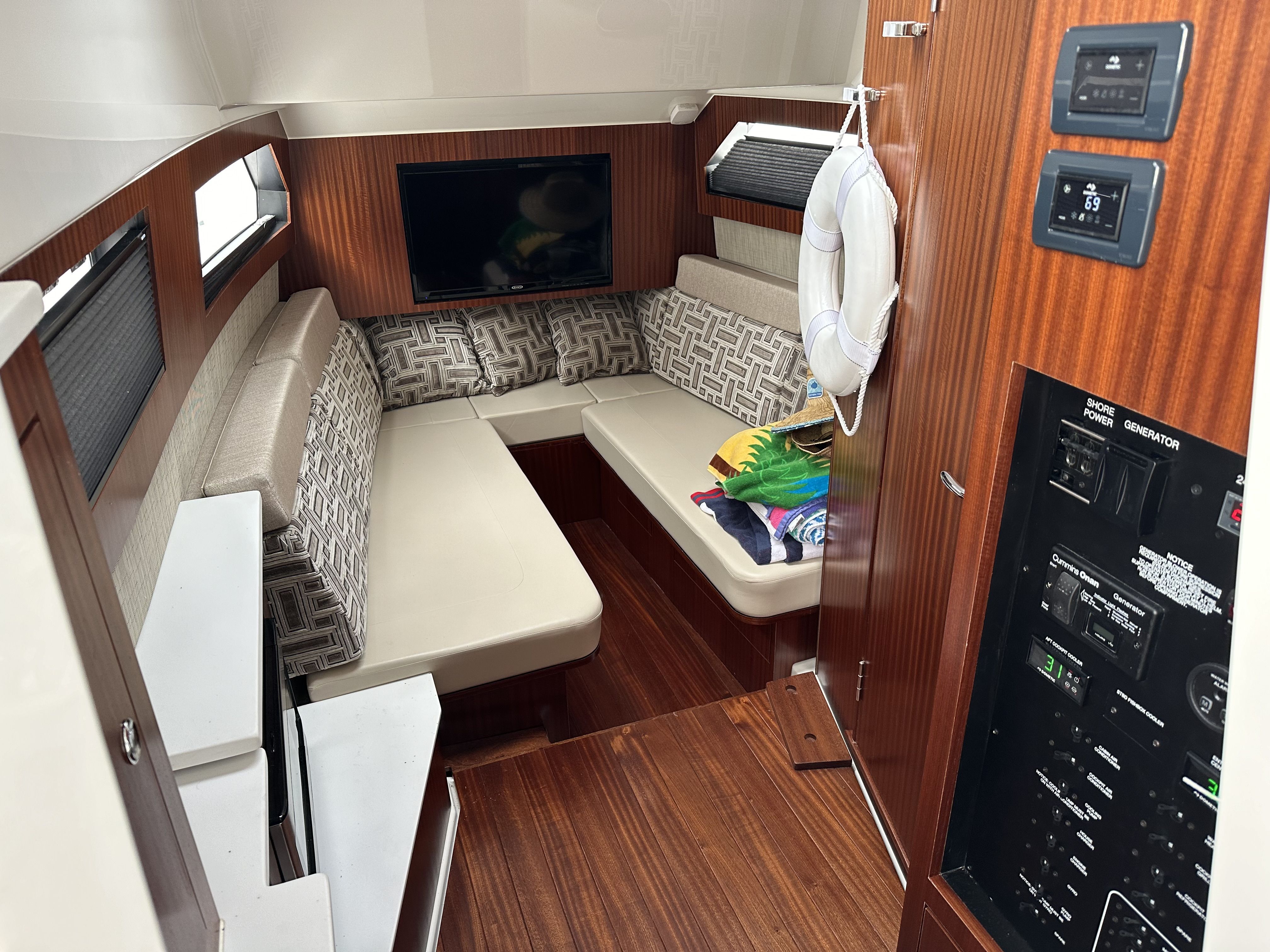 2022 Pursuit S 428 Image Thumbnail #25