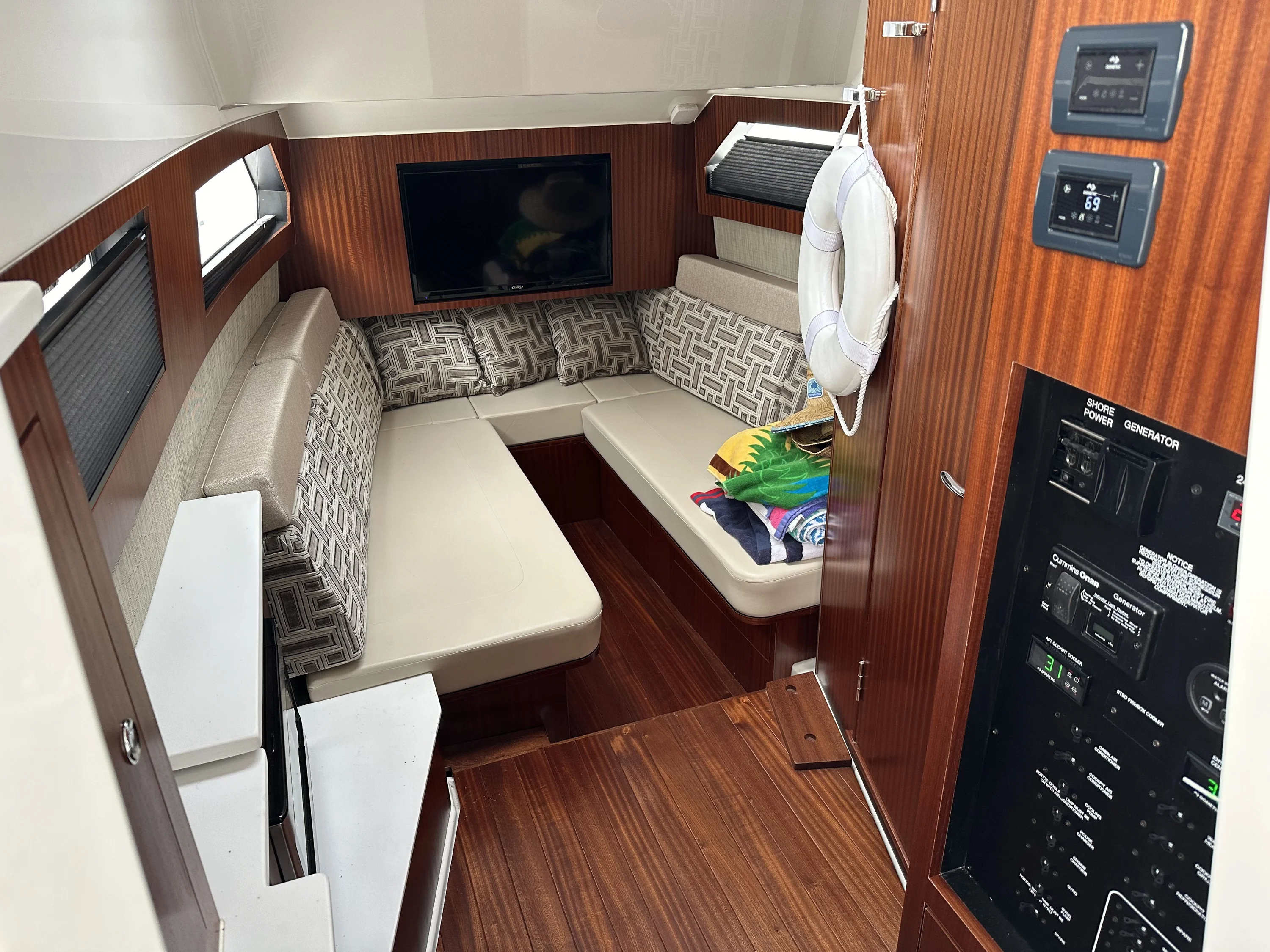 2022 Pursuit S 428 Image Thumbnail #25