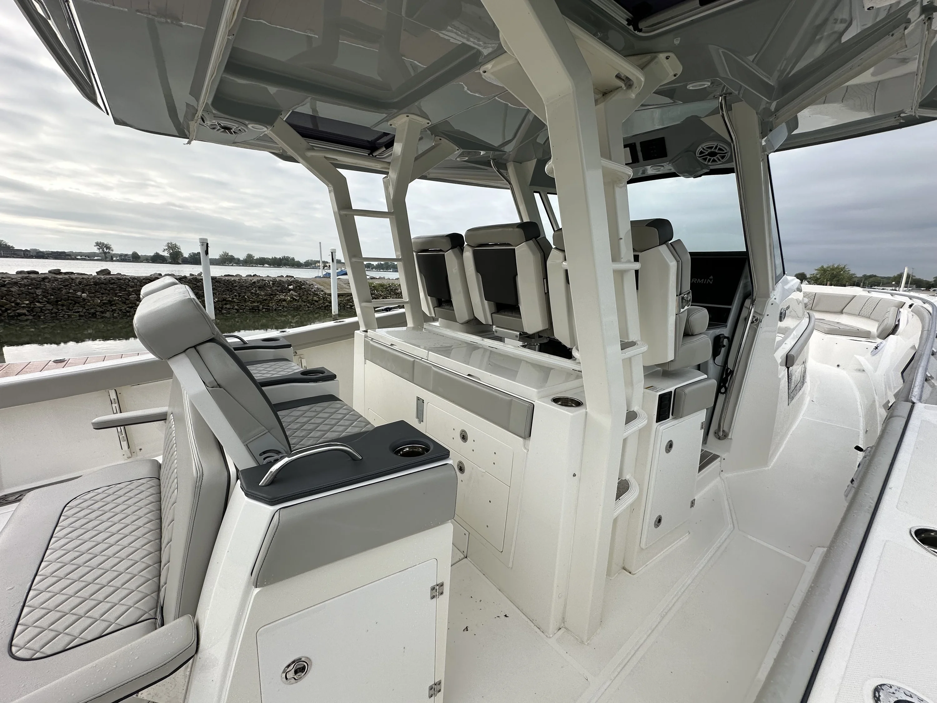 2022 Pursuit S 428 Image Thumbnail #17