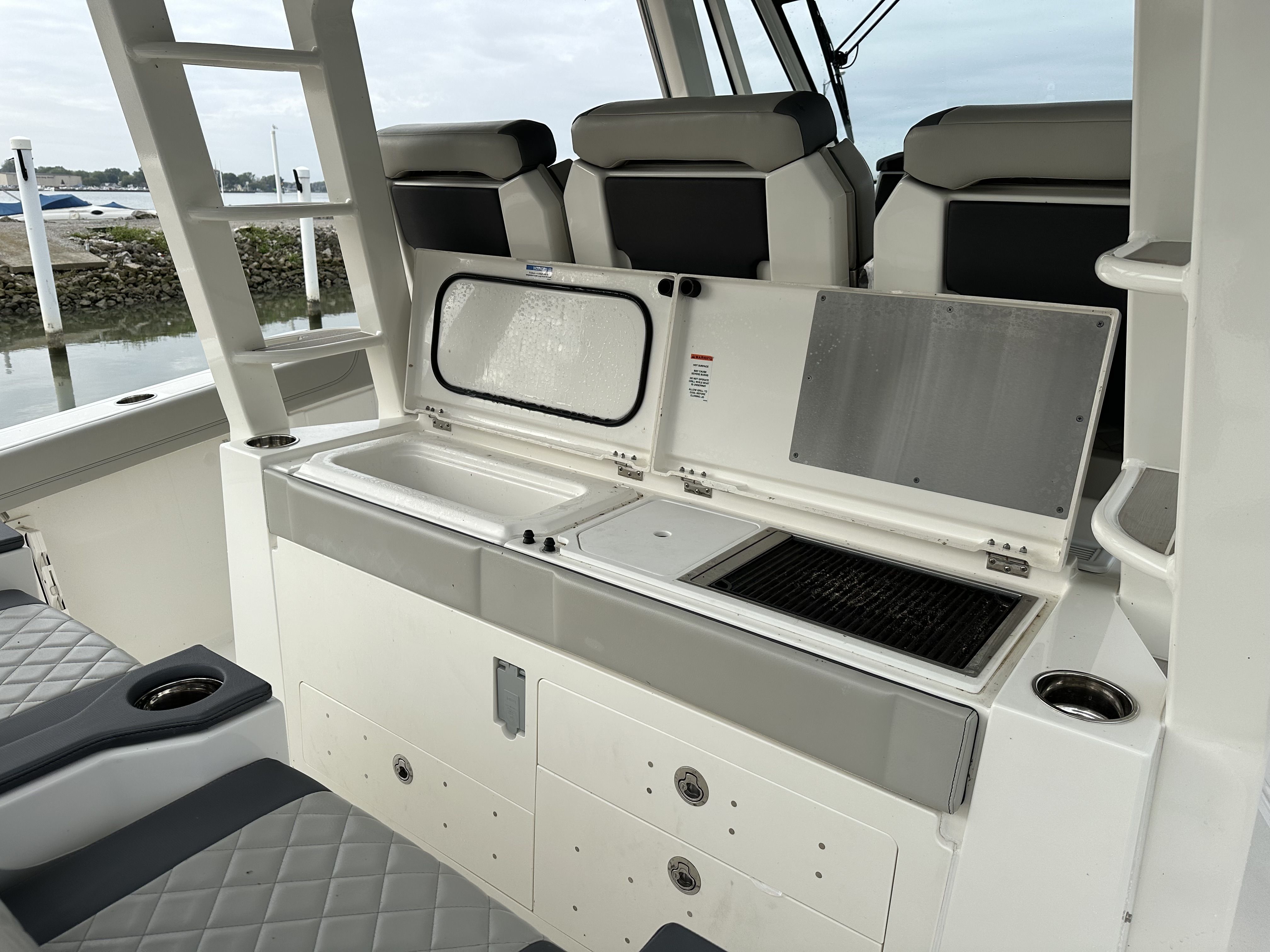 2022 Pursuit S 428 Image Thumbnail #18