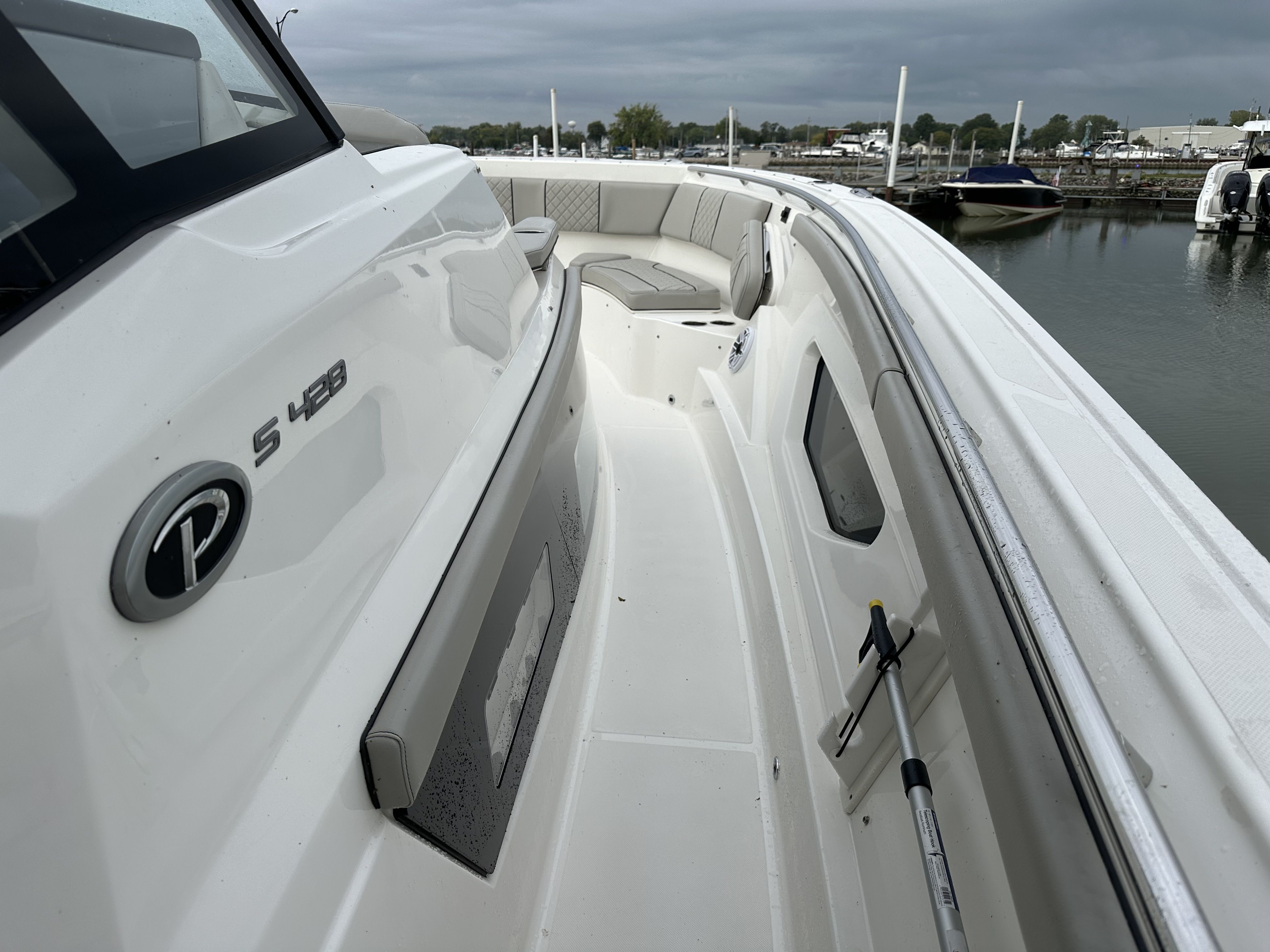 2022 Pursuit S 428 Image Thumbnail #22