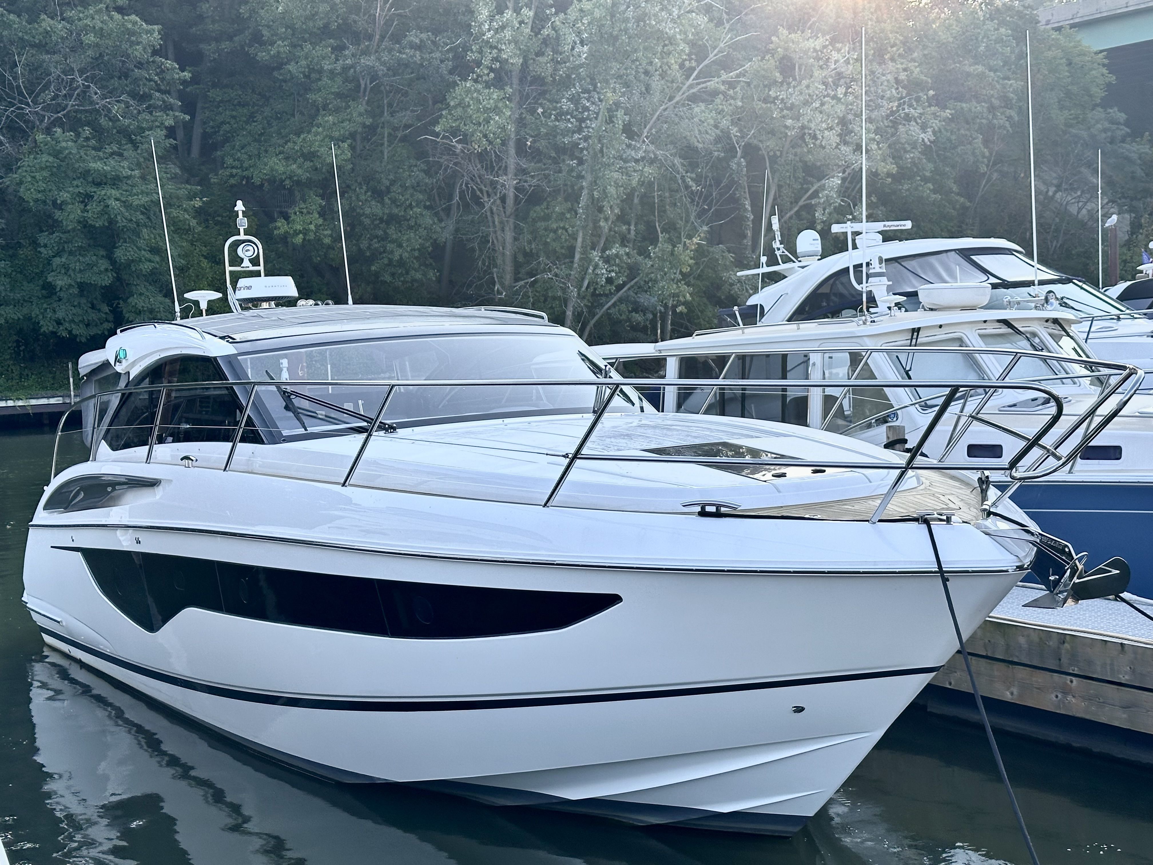 2019 Princess V40 Image Thumbnail #2