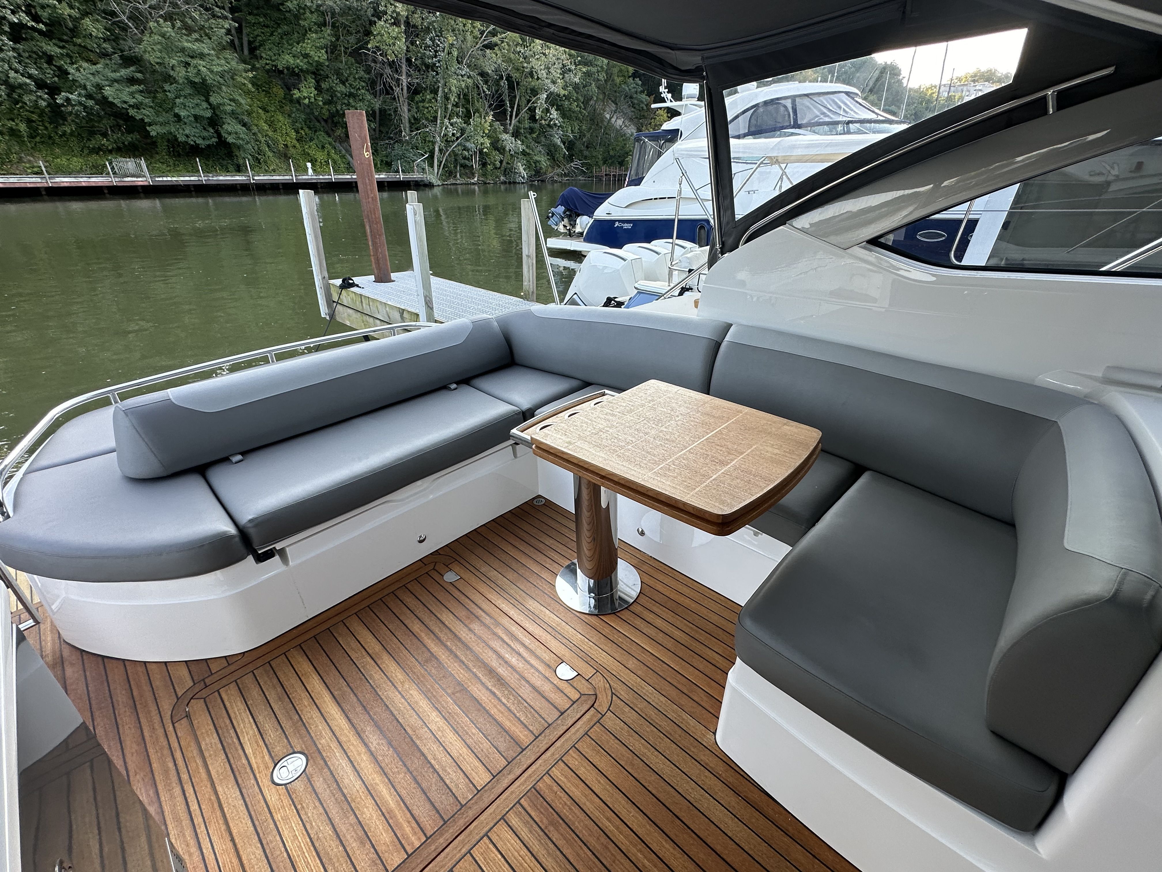 2019 Princess V40 Image Thumbnail #7