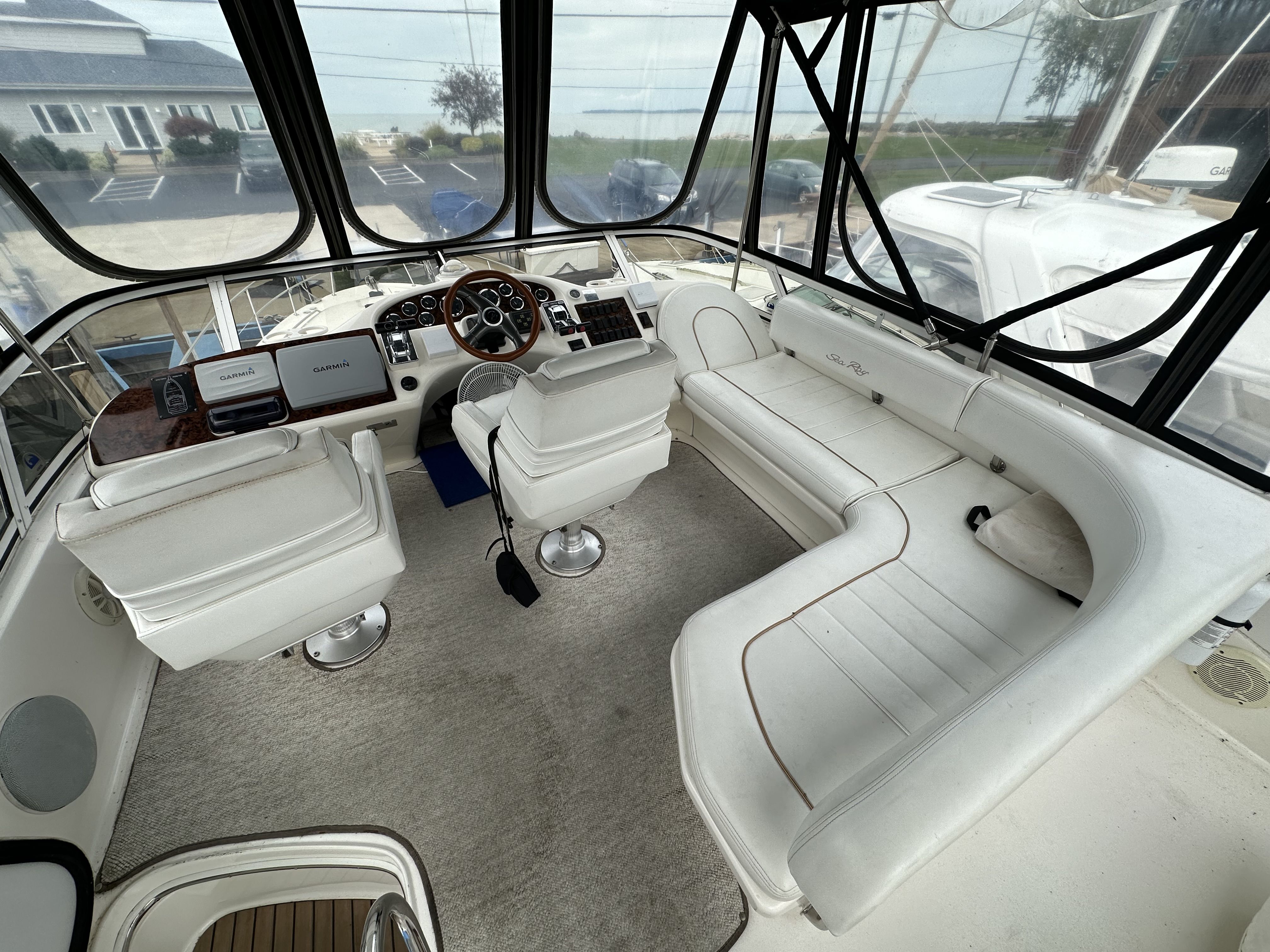 1997 Sea Ray
                                                             400 SEDANBRIDGE Image Thumbnail #10
