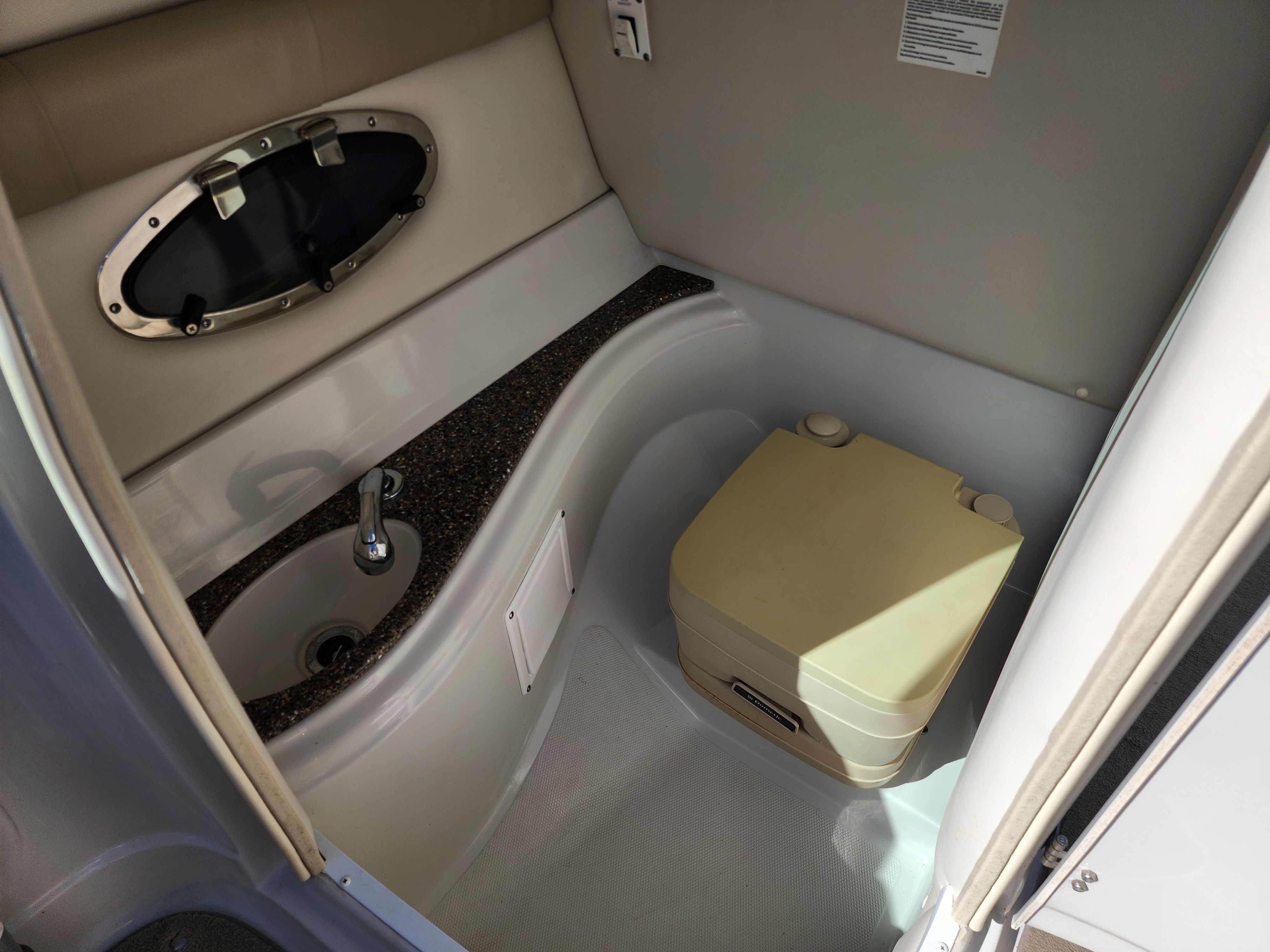 2009 Crownline 240LS Image Thumbnail #15