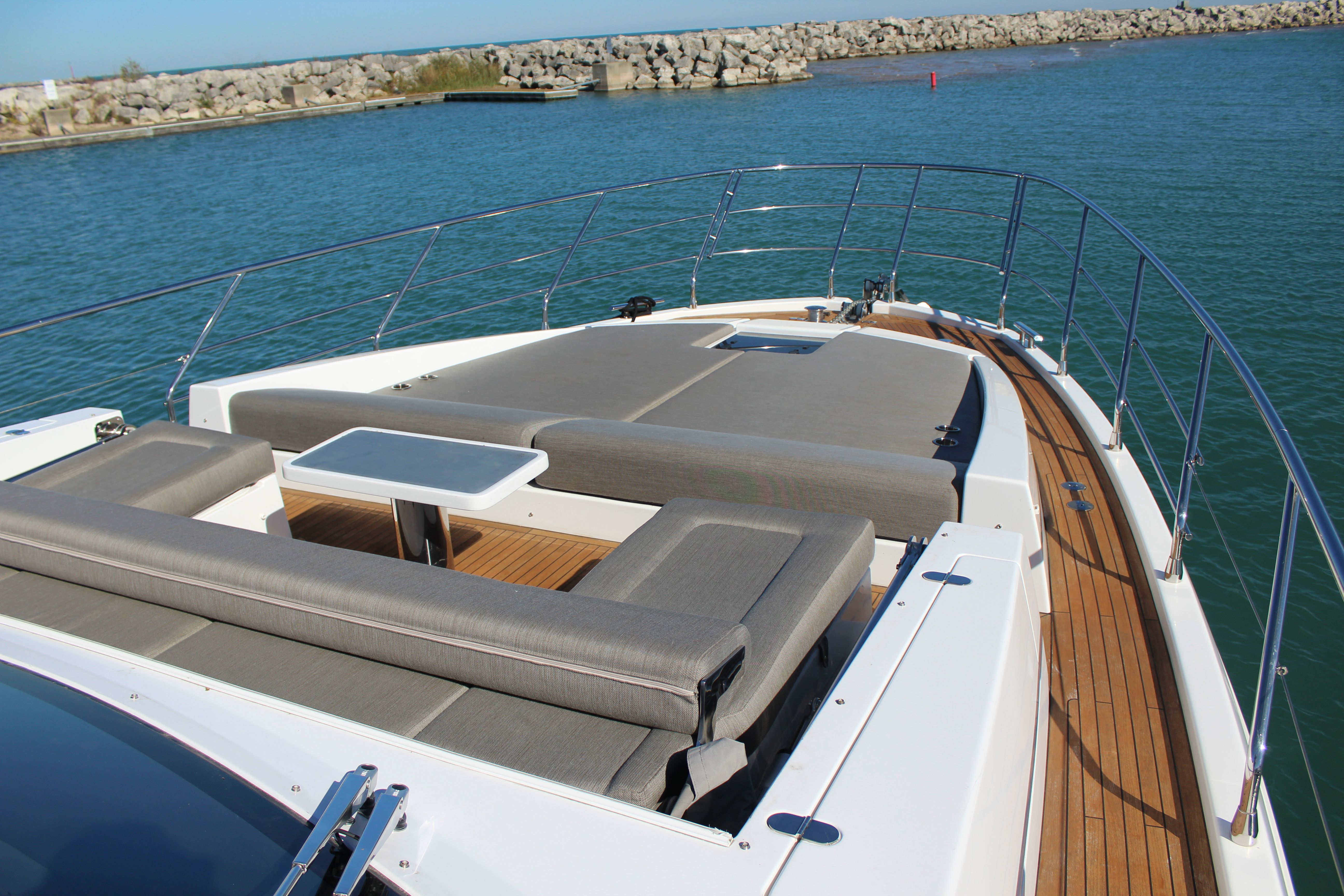2019 Azimut
                                                             S7 Image Thumbnail #3