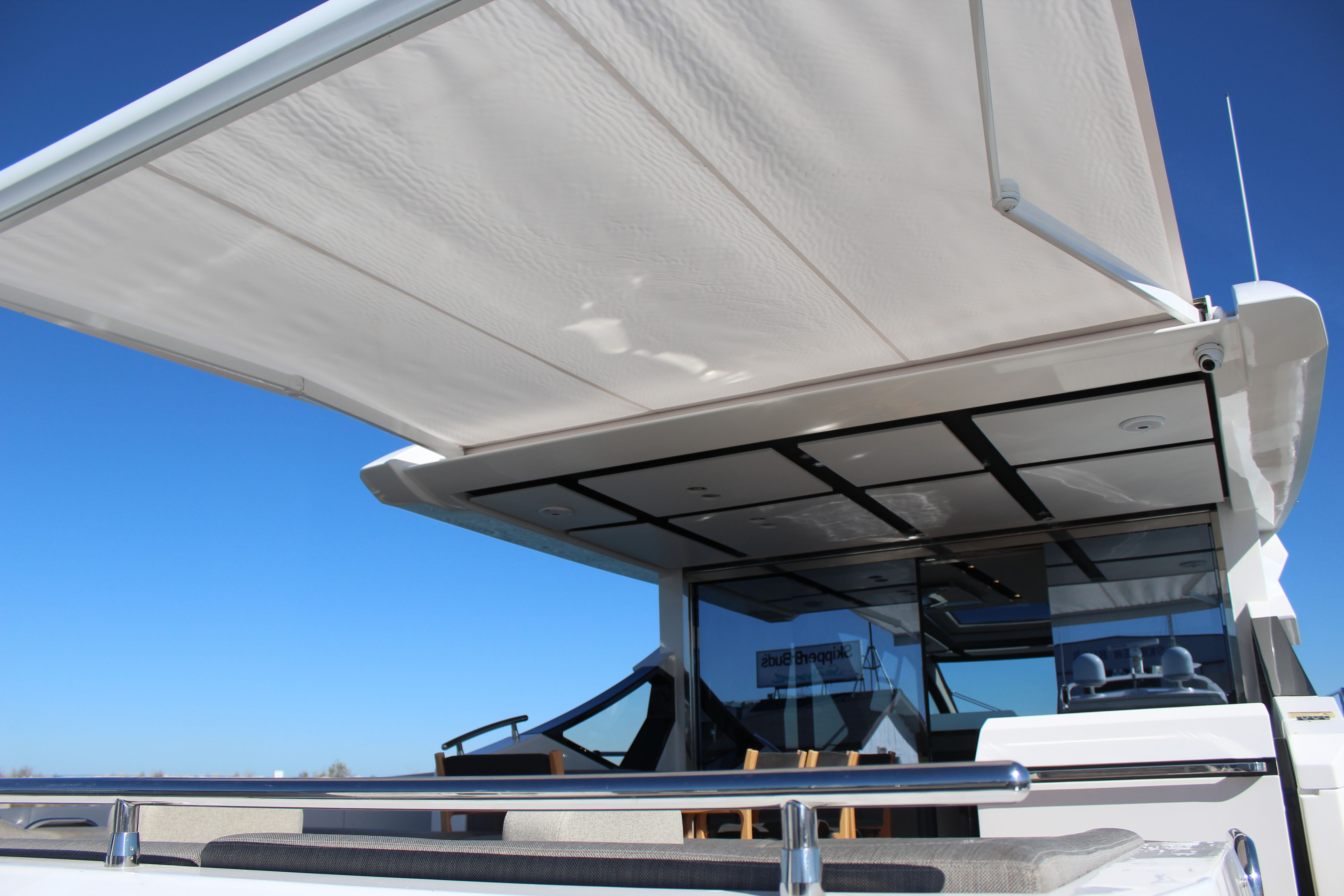 2019 Azimut
                                                             S7 Image Thumbnail #9