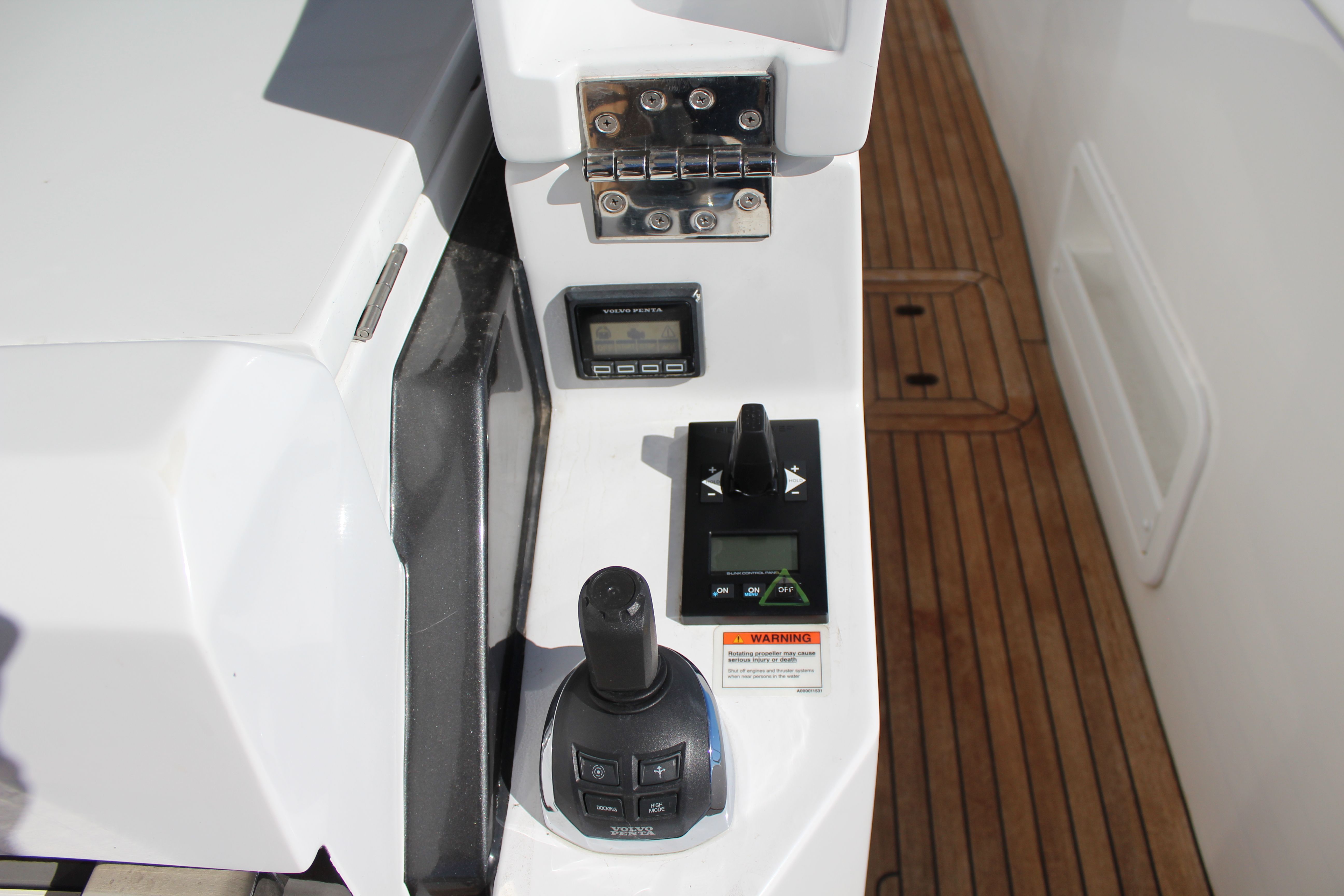 2019 Azimut
                                                             S7 Image Thumbnail #11