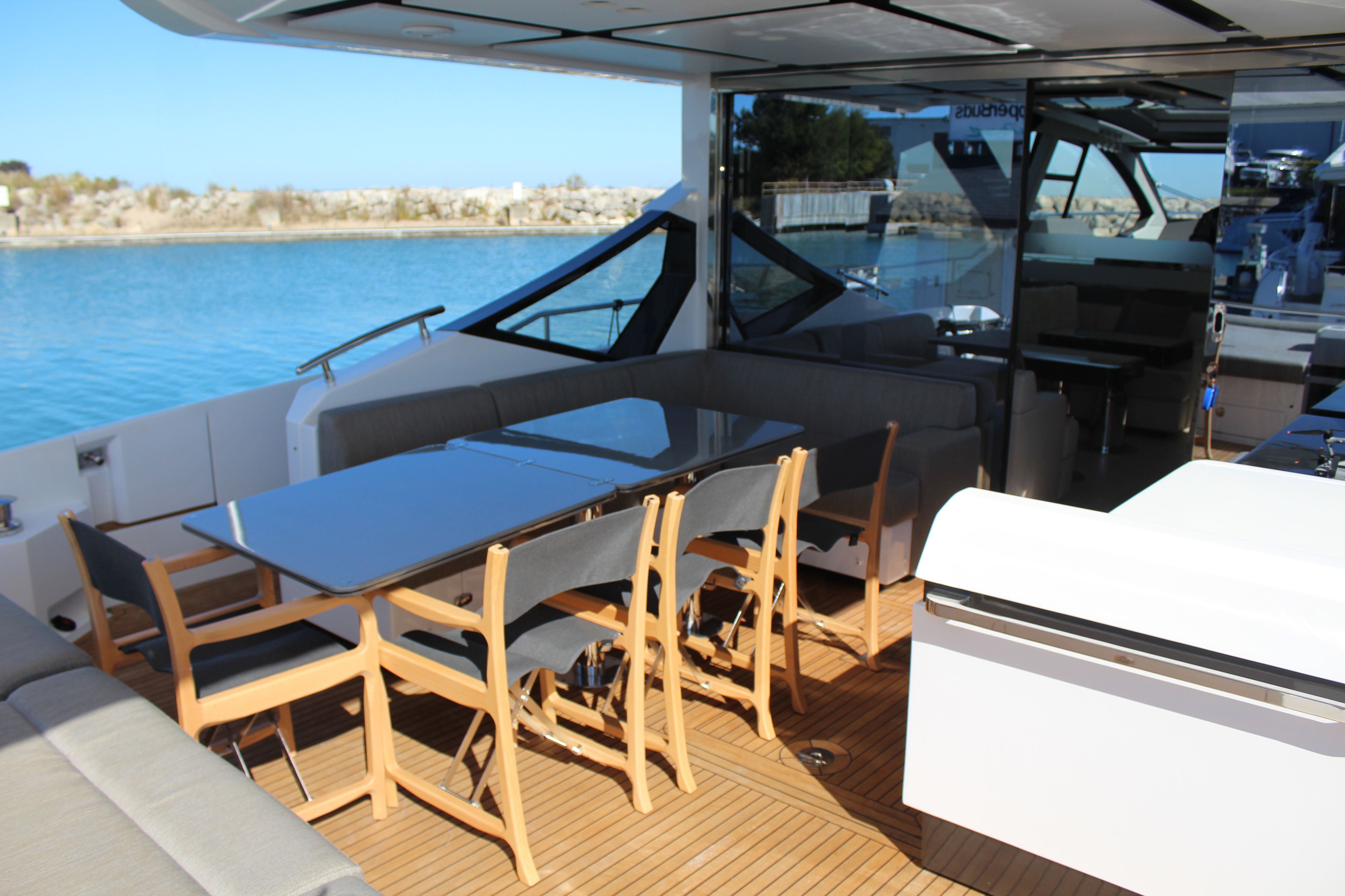 2019 Azimut
                                                             S7 Image Thumbnail #22