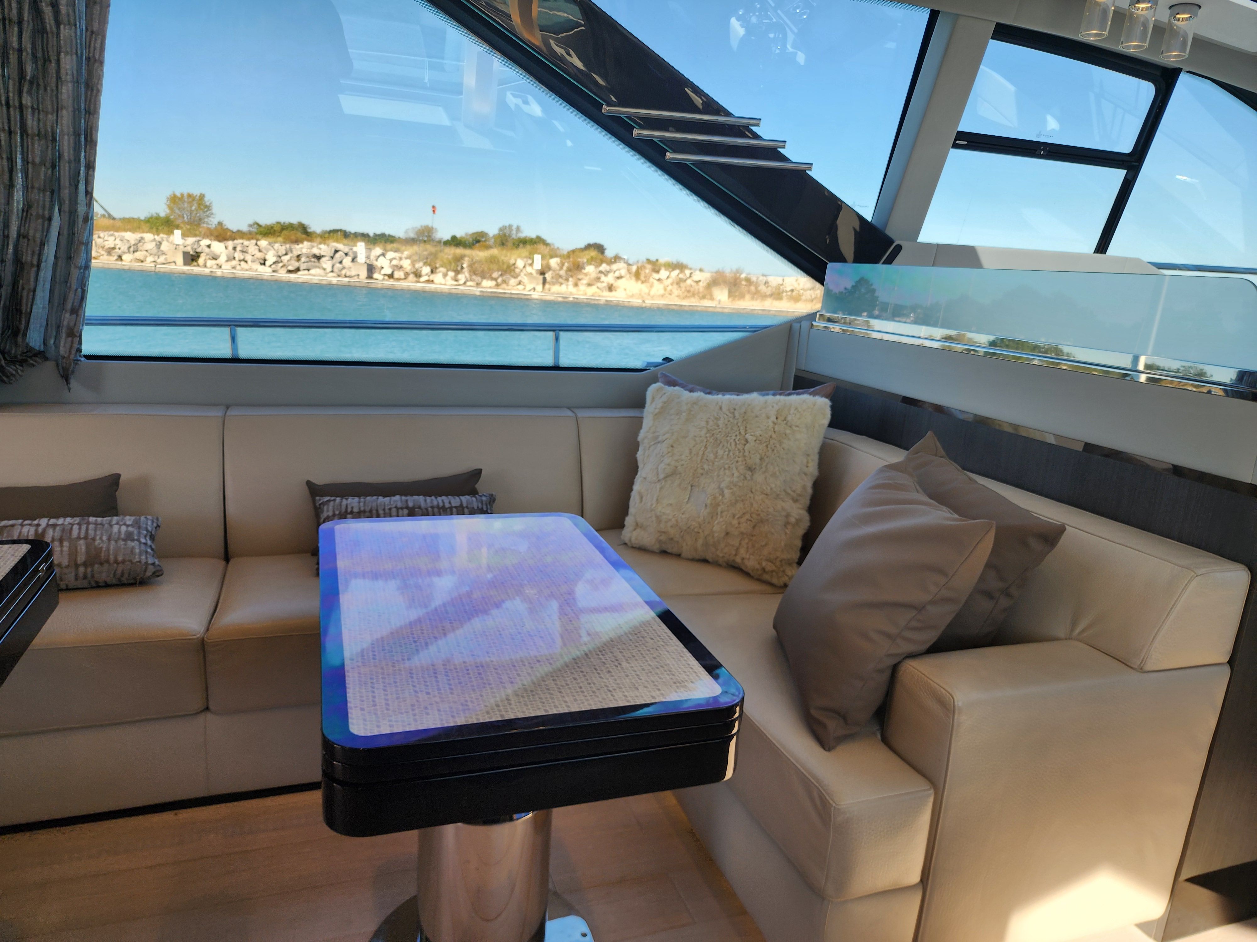 2019 Azimut
                                                             S7 Image Thumbnail #31