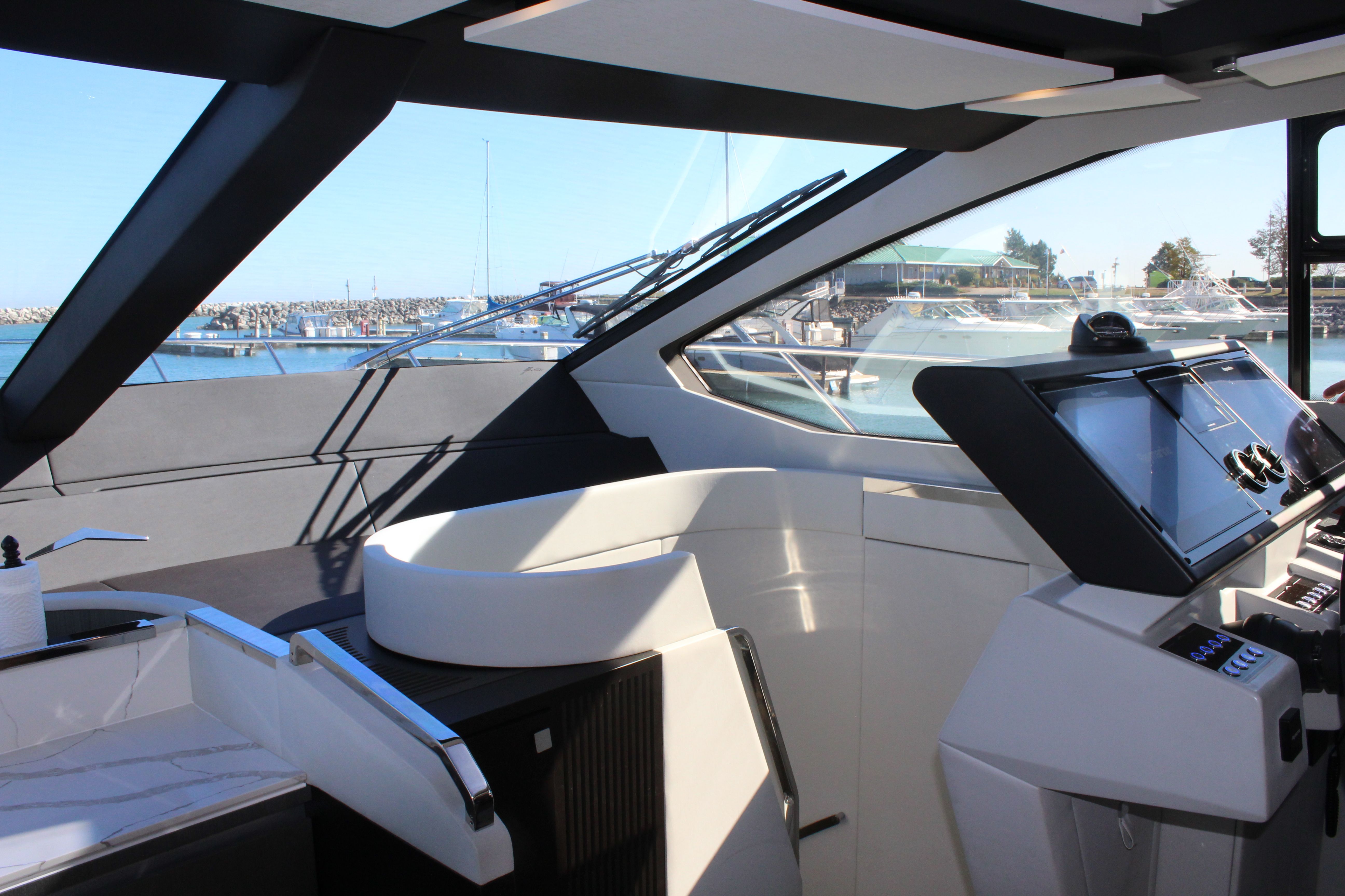 2019 Azimut
                                                             S7 Image Thumbnail #42