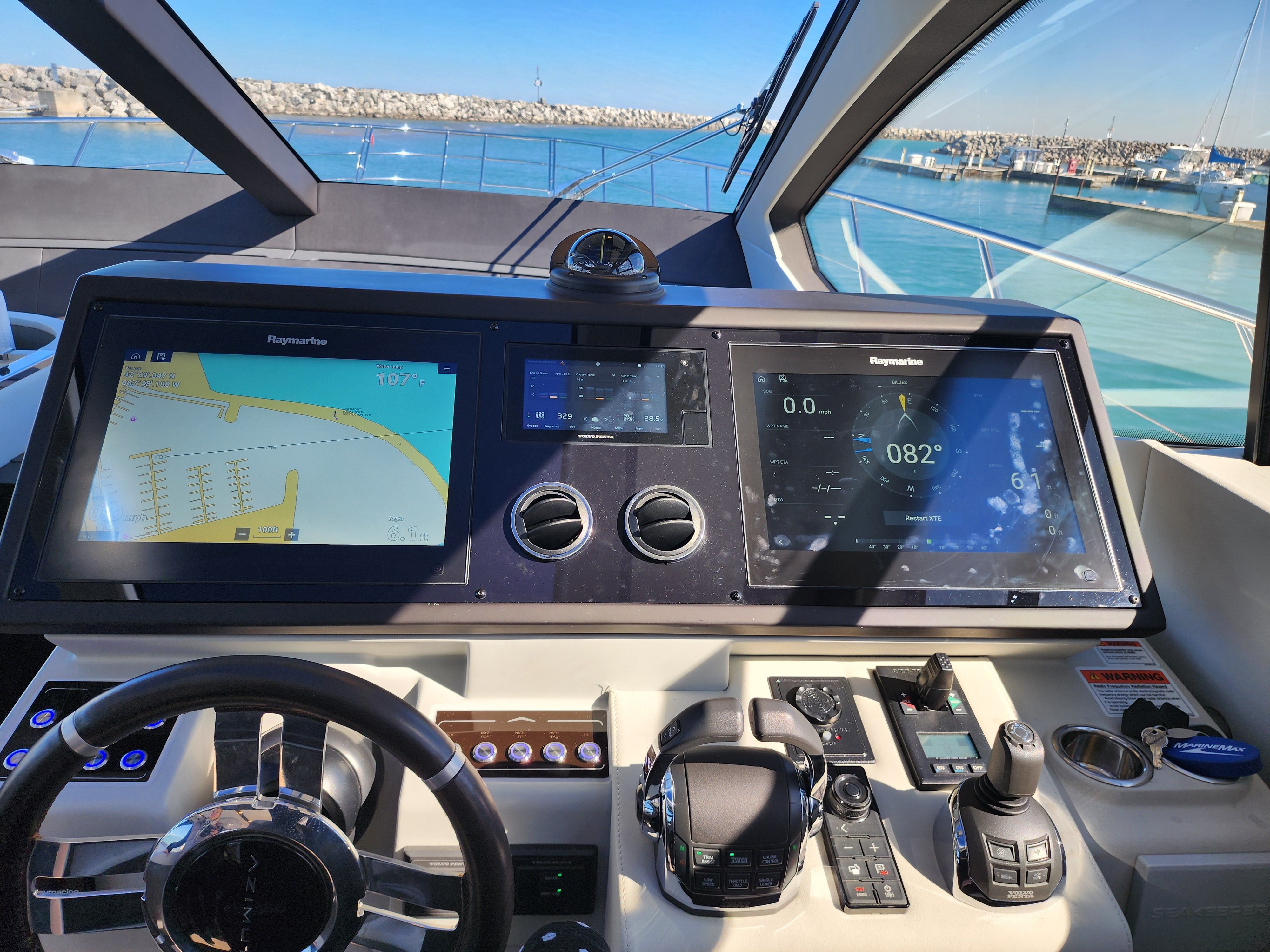 2019 Azimut
                                                             S7 Image Thumbnail #46