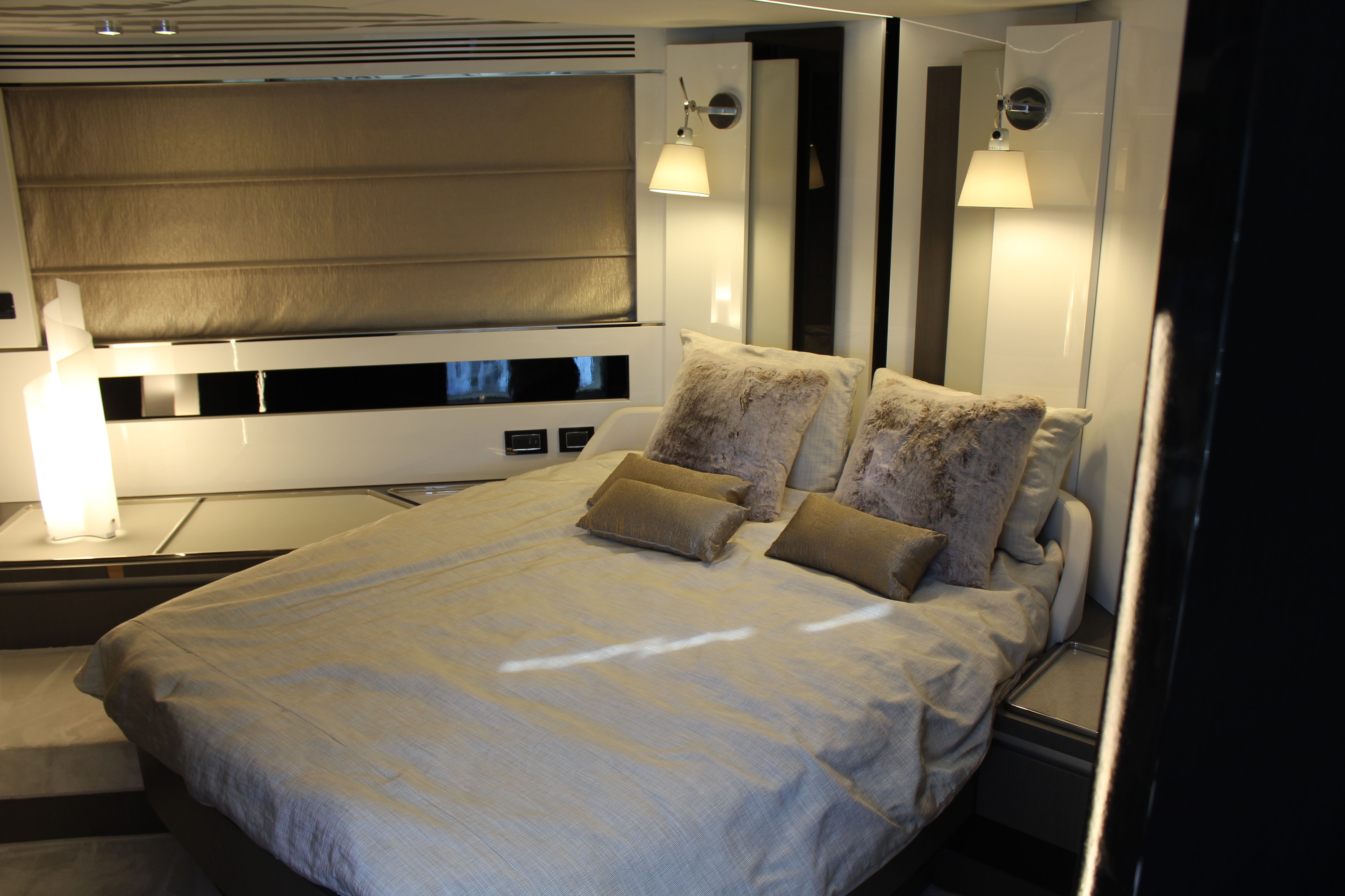 2019 Azimut
                                                             S7 Image Thumbnail #52