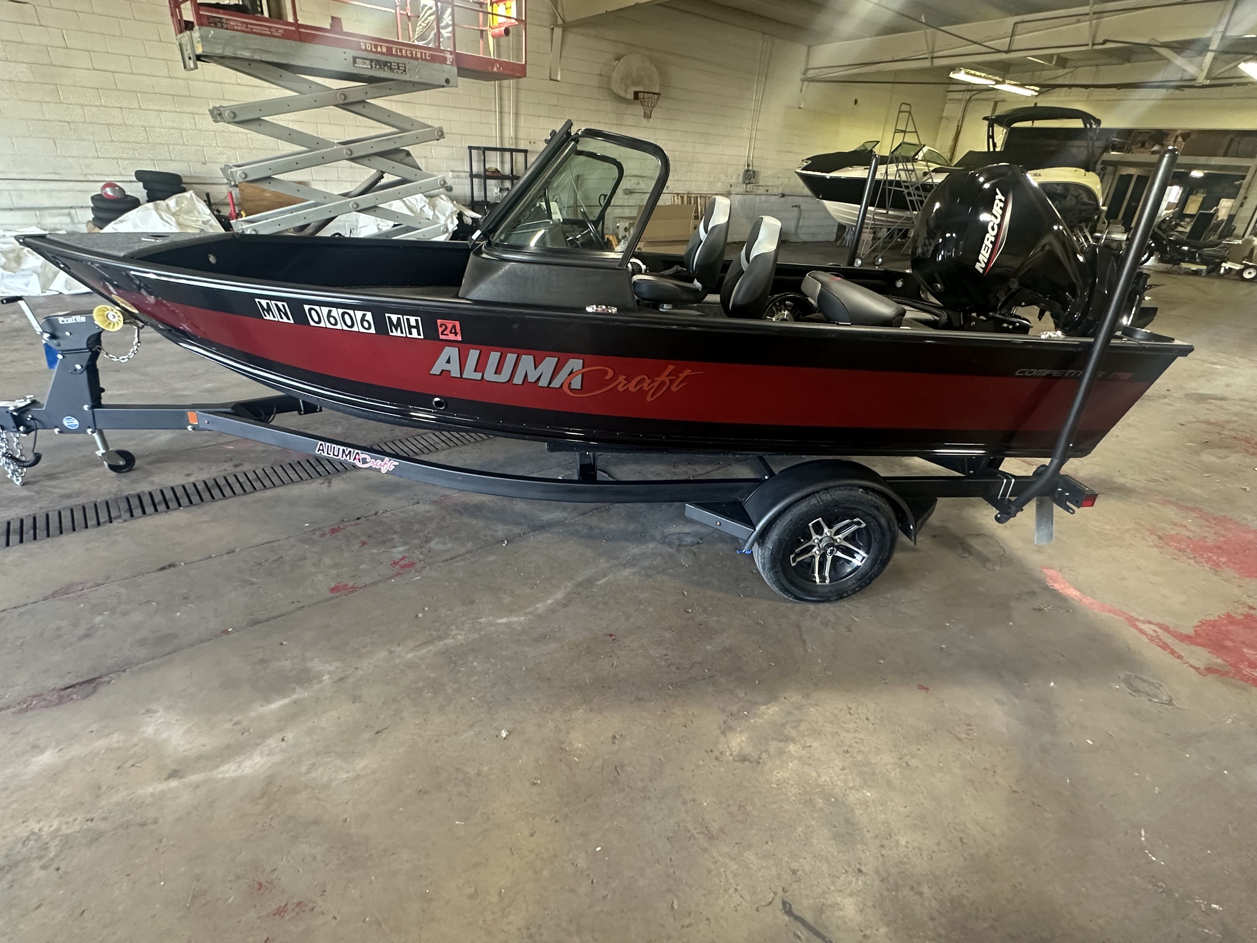 2022 Alumacraft
                                                             175 COMPETITOR Image Thumbnail #1