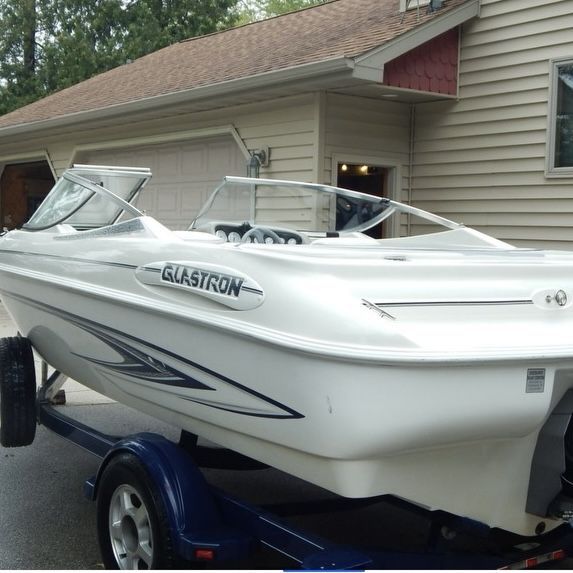1999 Glastron 175SXLE Image Thumbnail #4