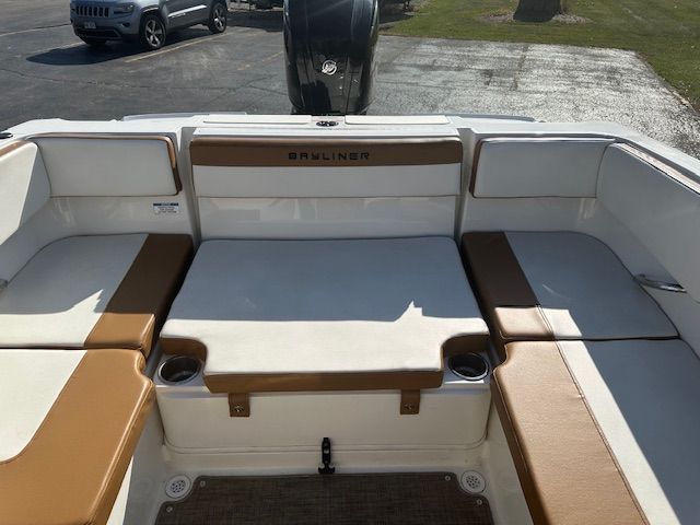 2021 Bayliner VR4 Bowrider I/O Image Thumbnail #12