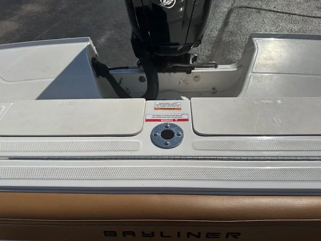 2021 Bayliner VR4 Bowrider I/O Image Thumbnail #13