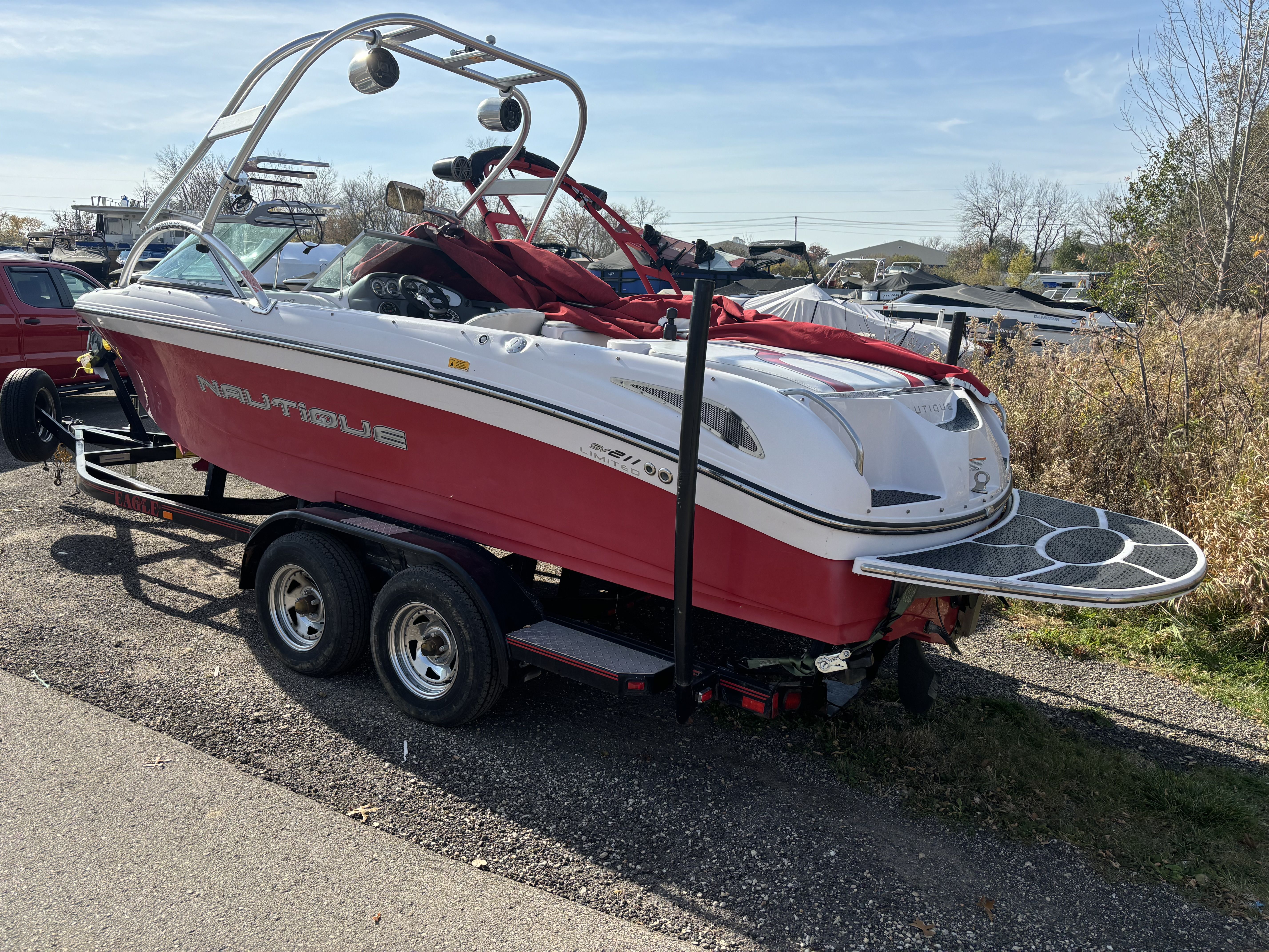 2005 Nautique
                                                             211 LTD Image Thumbnail #3