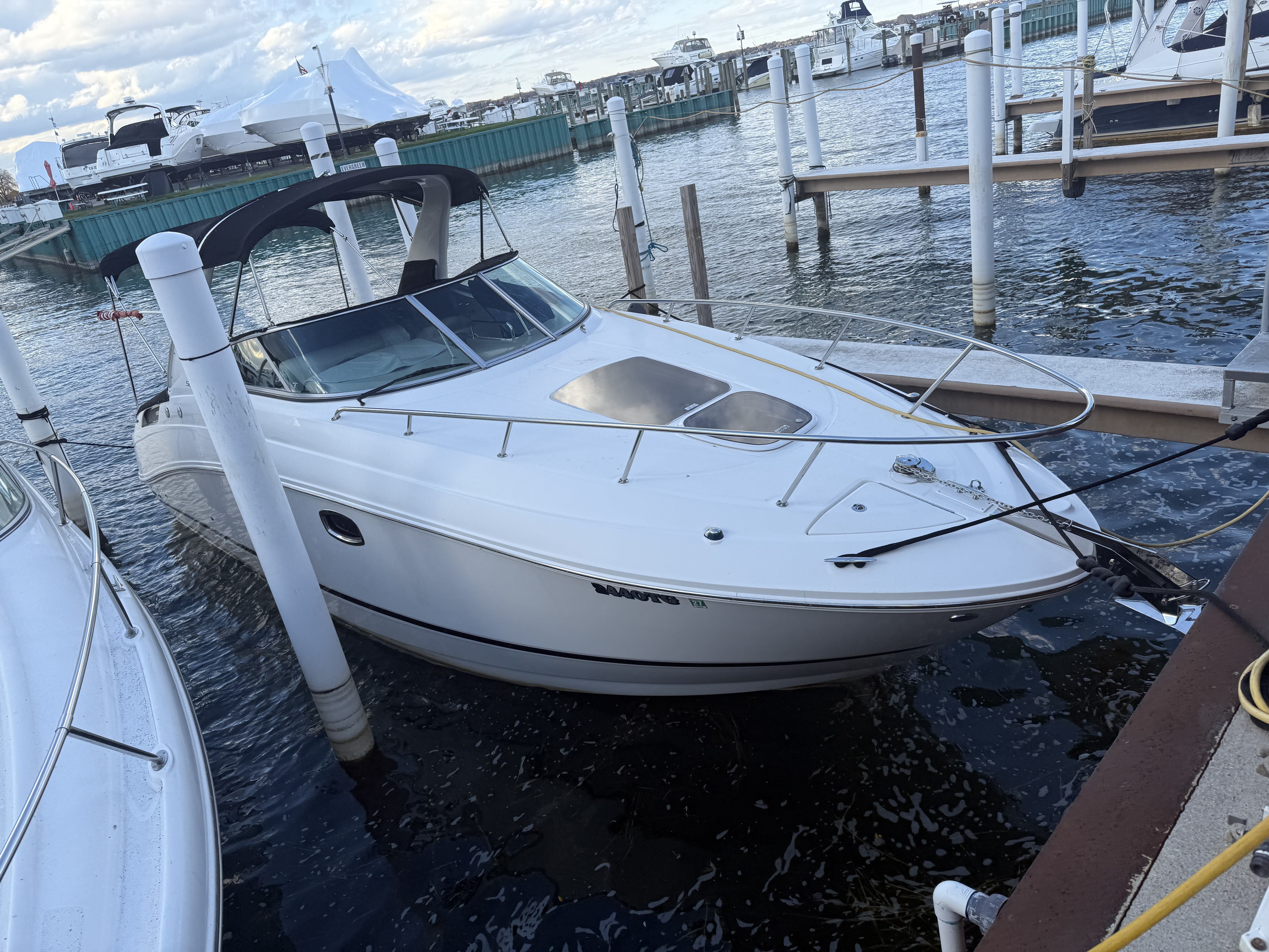 2010 Sea Ray 280 SUNDANCER Image Thumbnail #4