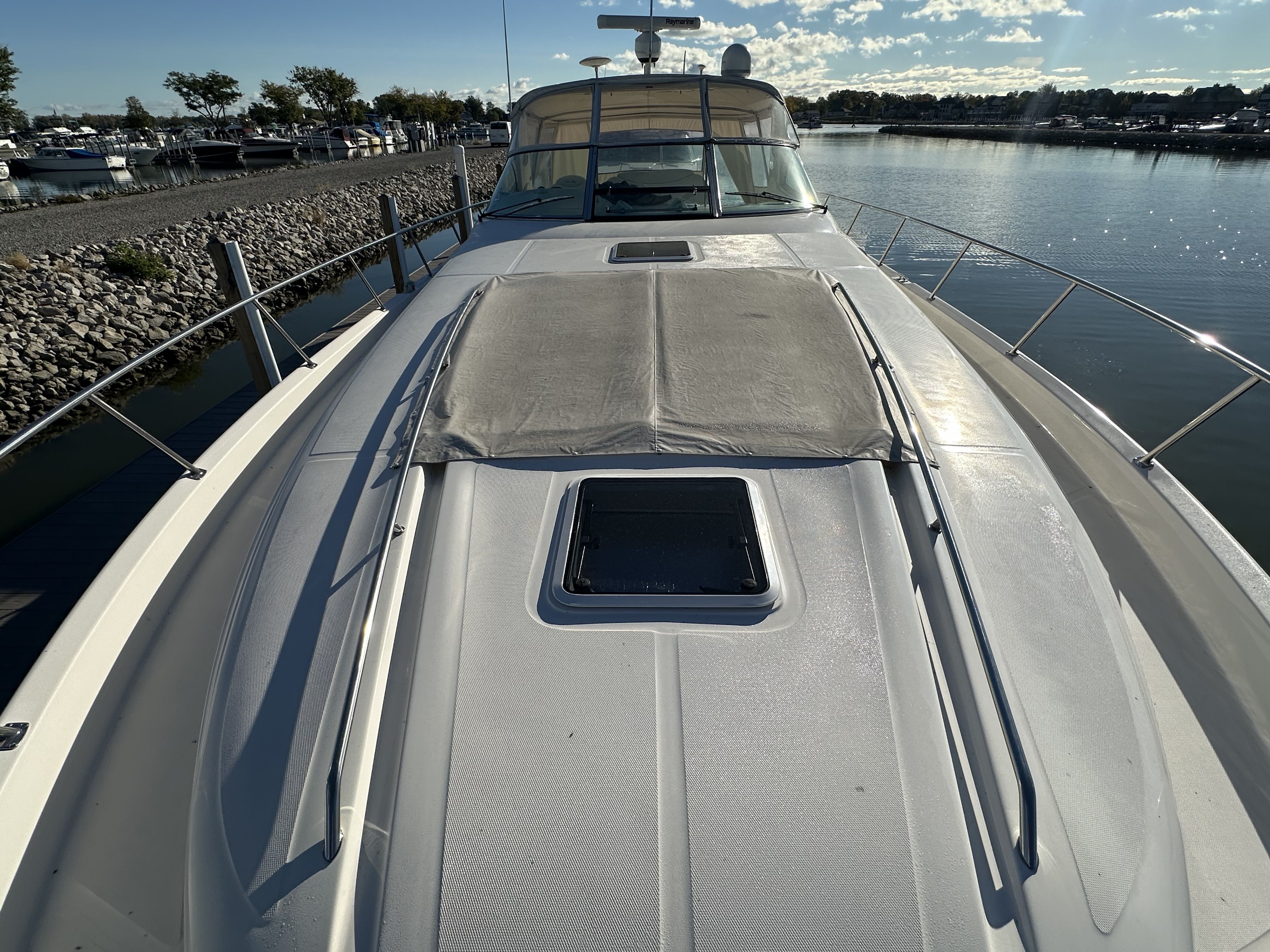 1999 Sea Ray
                                                             460 SUNDANCER Image Thumbnail #2