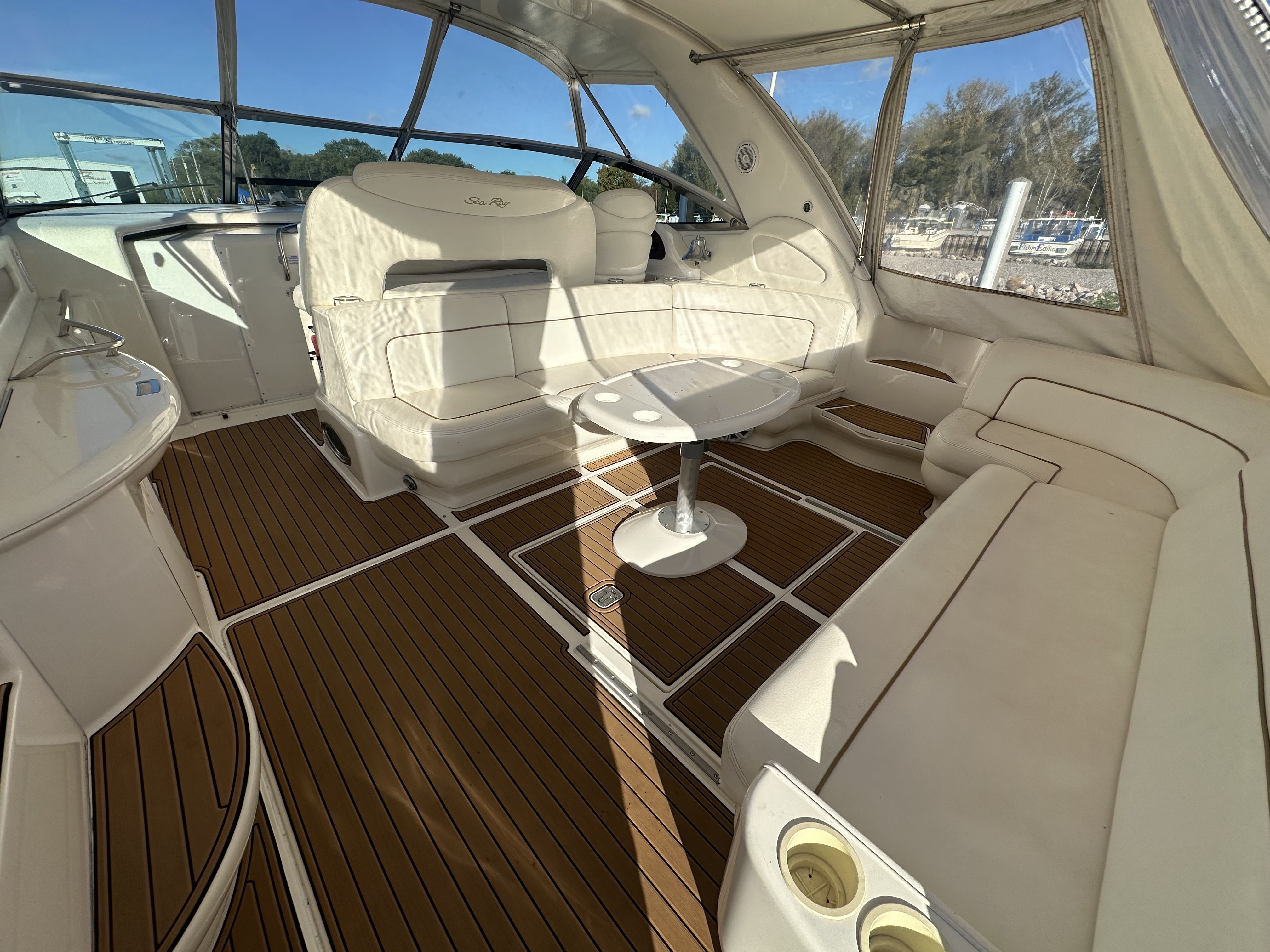 1999 Sea Ray
                                                             460 SUNDANCER Image Thumbnail #9