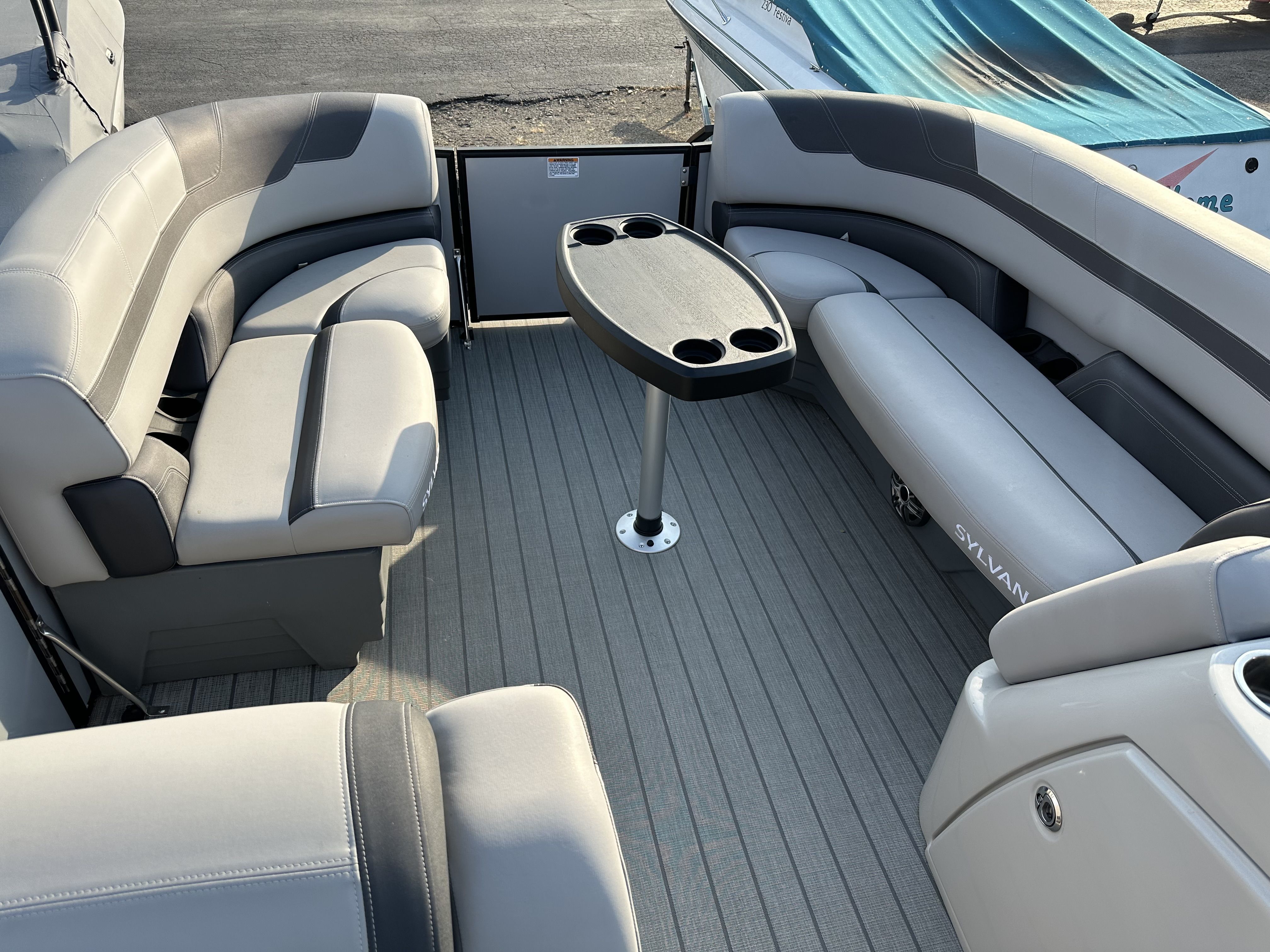 2022 Sylvan L3PF Image Thumbnail #7